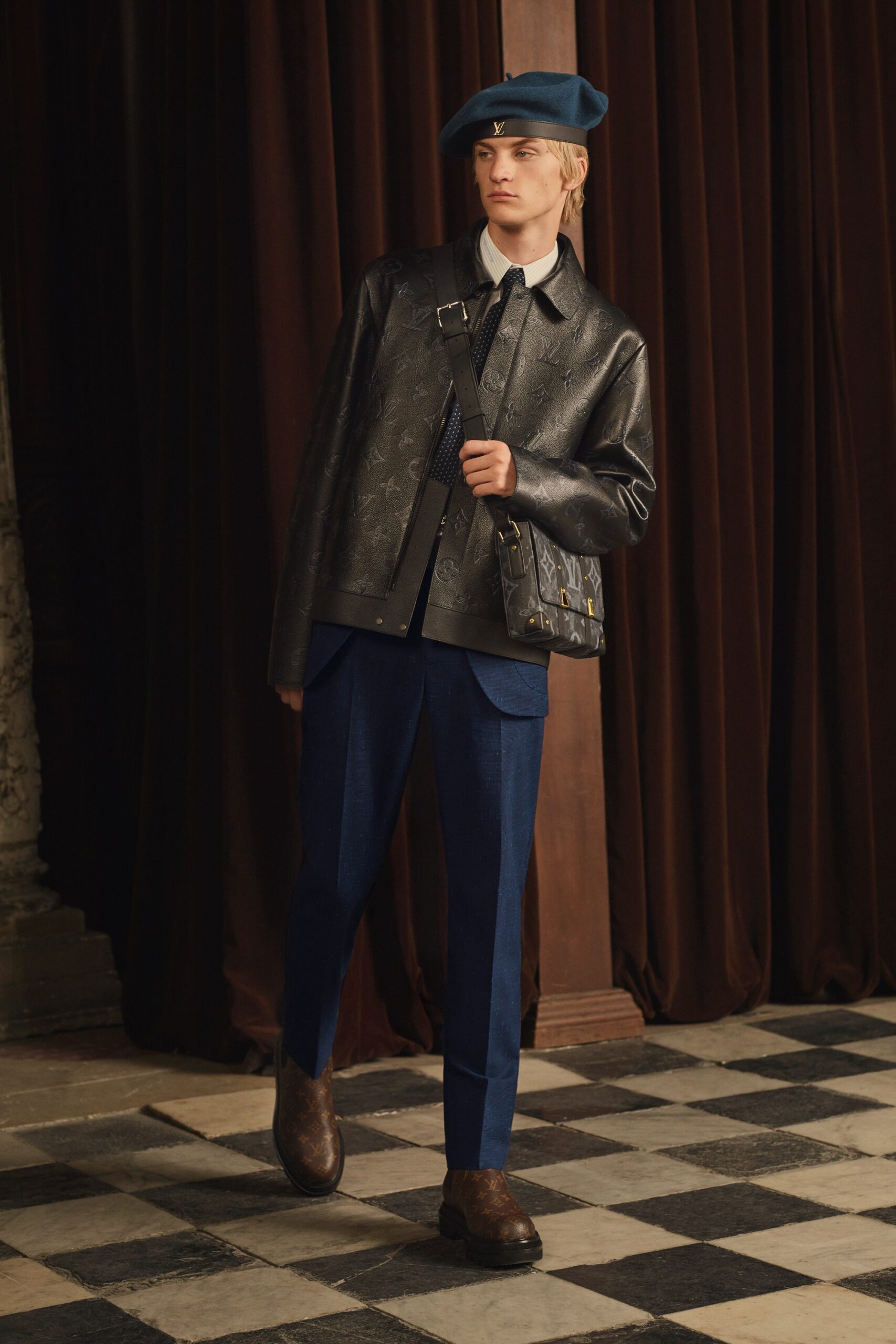 Louis Vuitton Resort 21 Look 18