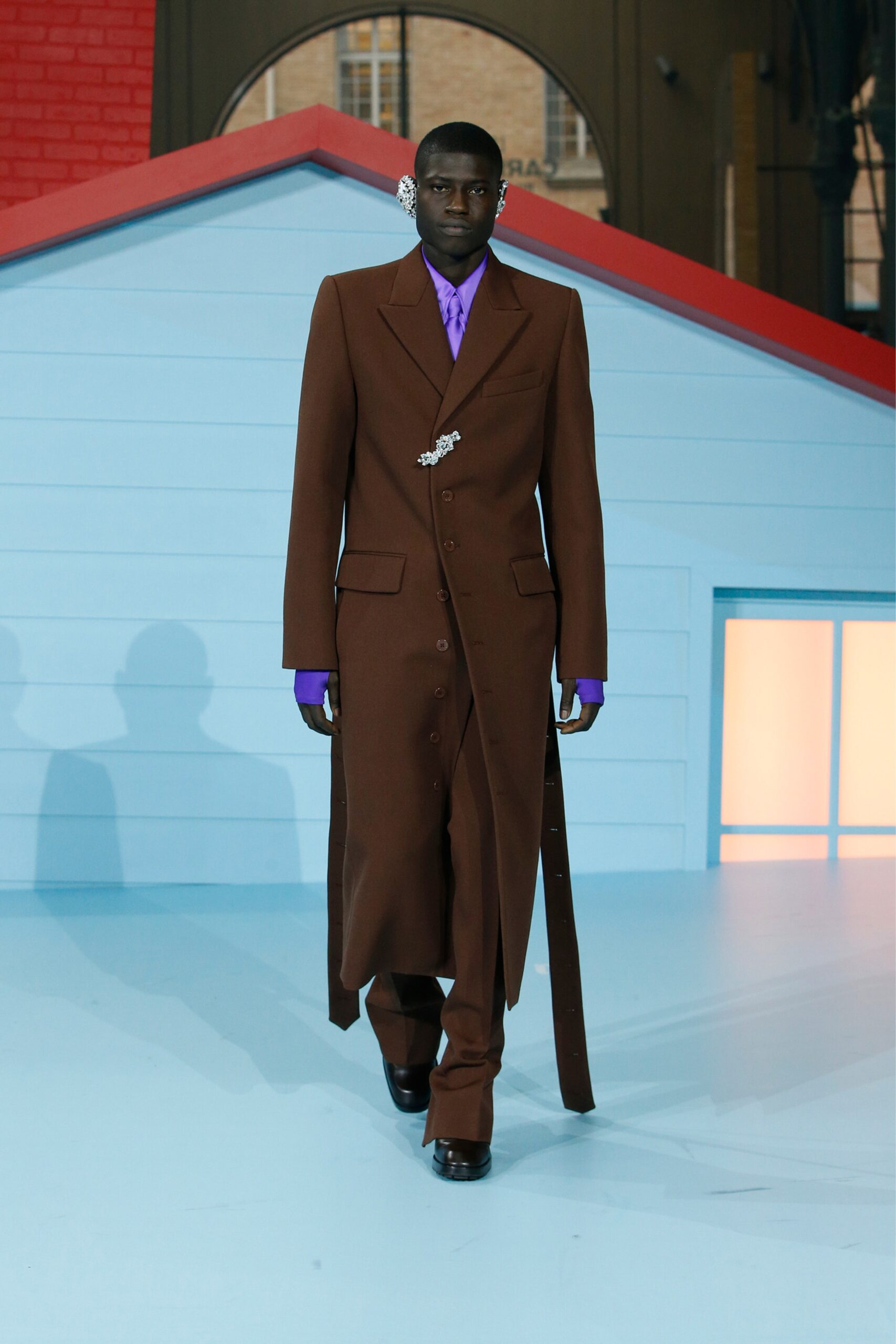 Louis Vuitton F/W 22 Menswear Look 18
