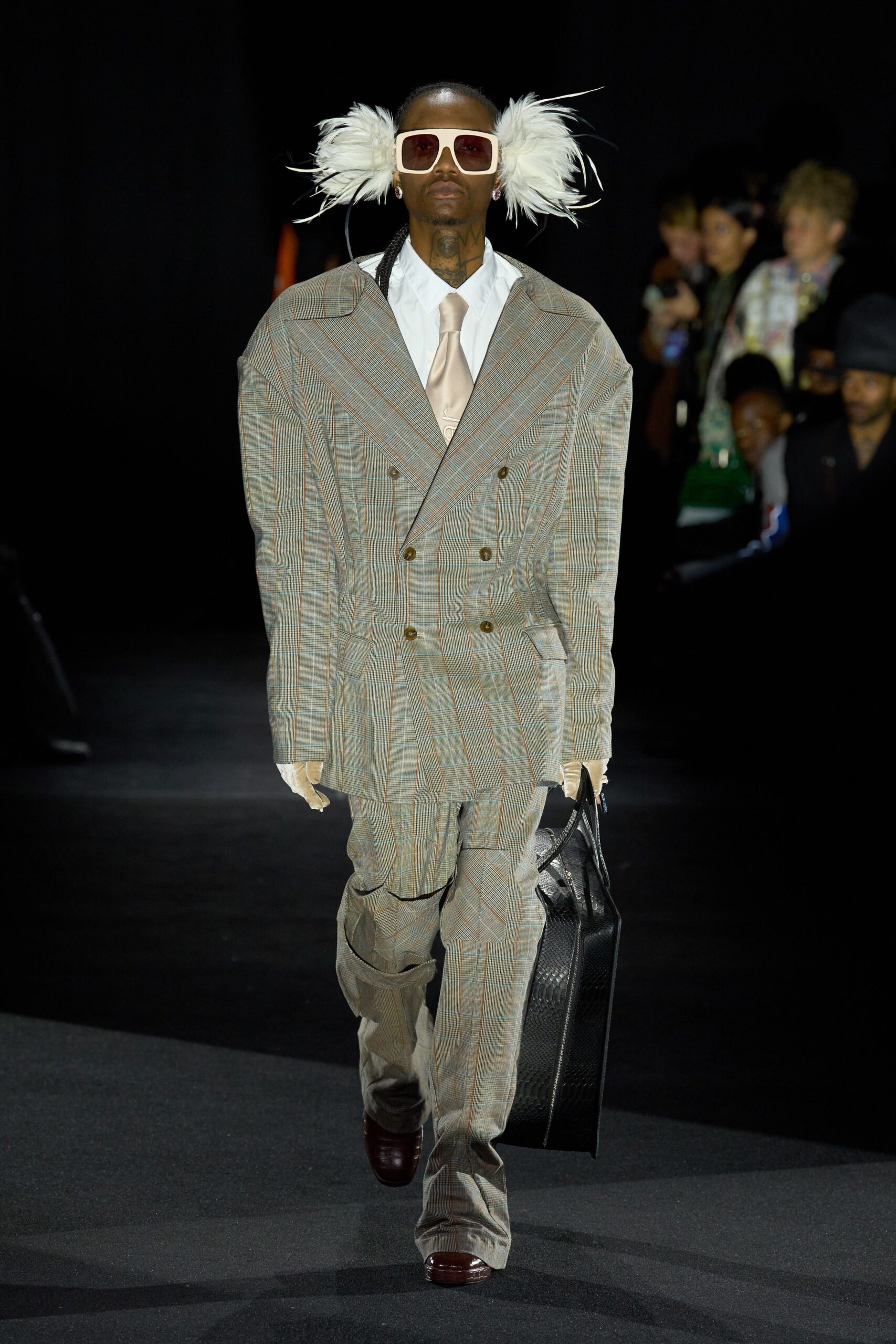 Luar S/S 23 Look 18