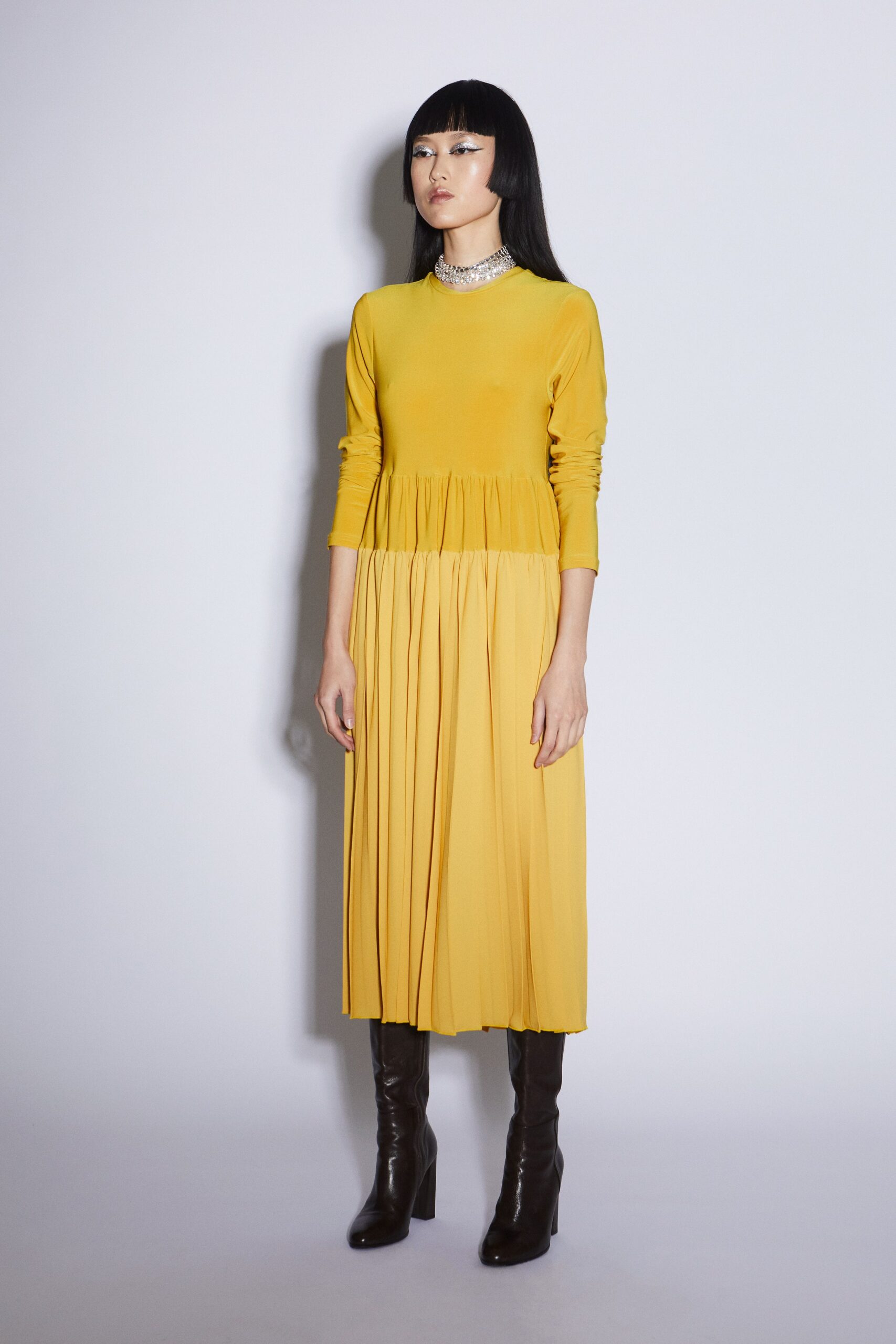 Lutz Huelle F/W 22 Look 17