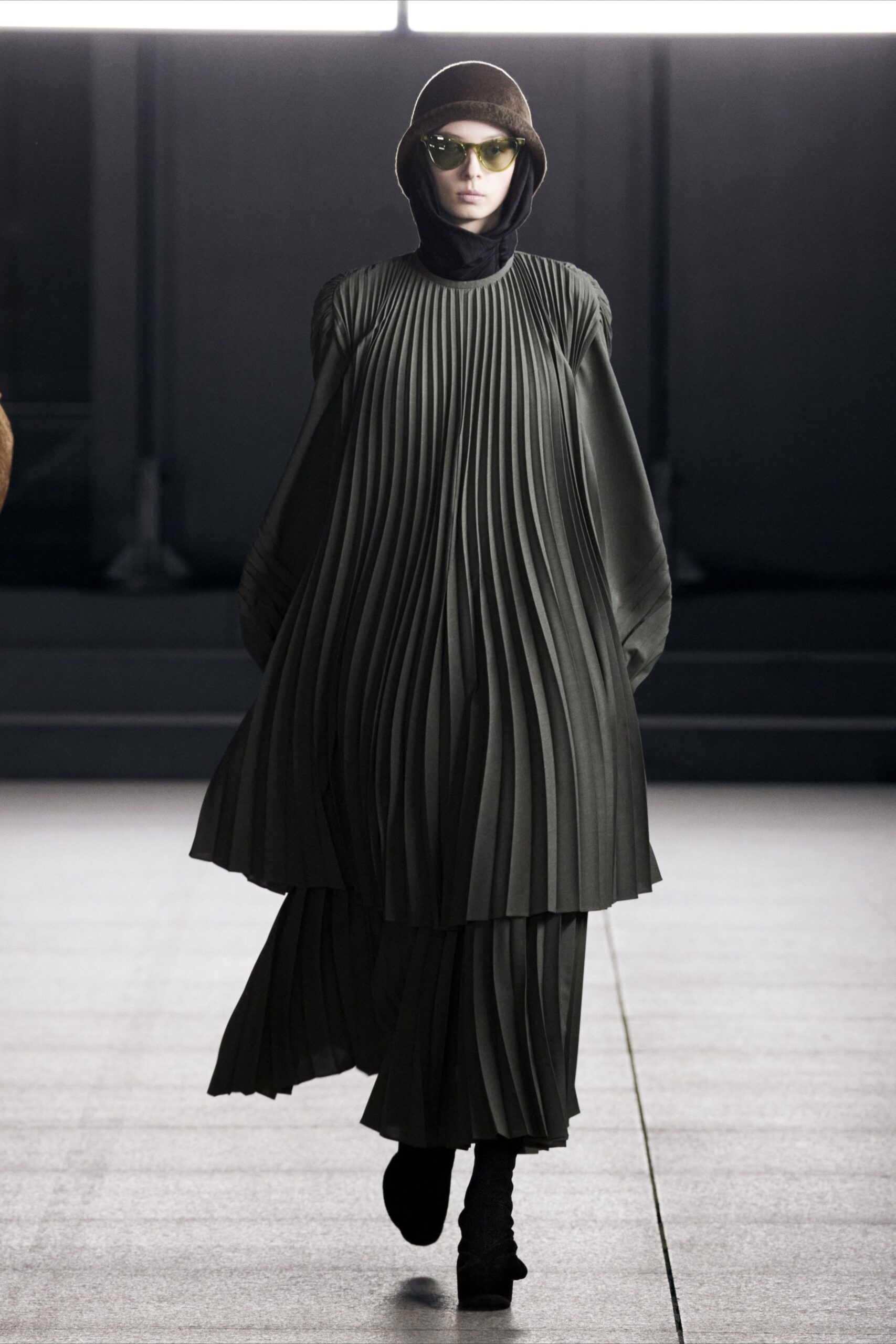Mame Kurogouchi F/W 22 Look 18