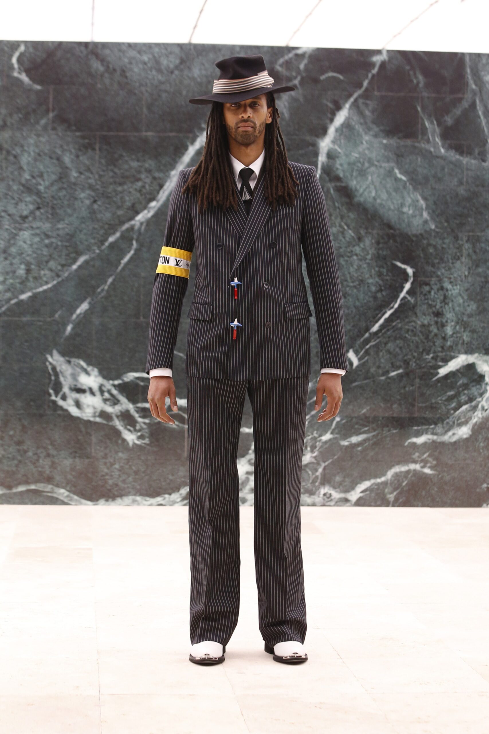 Louis Vuitton F/W 21 Menswear Look 19