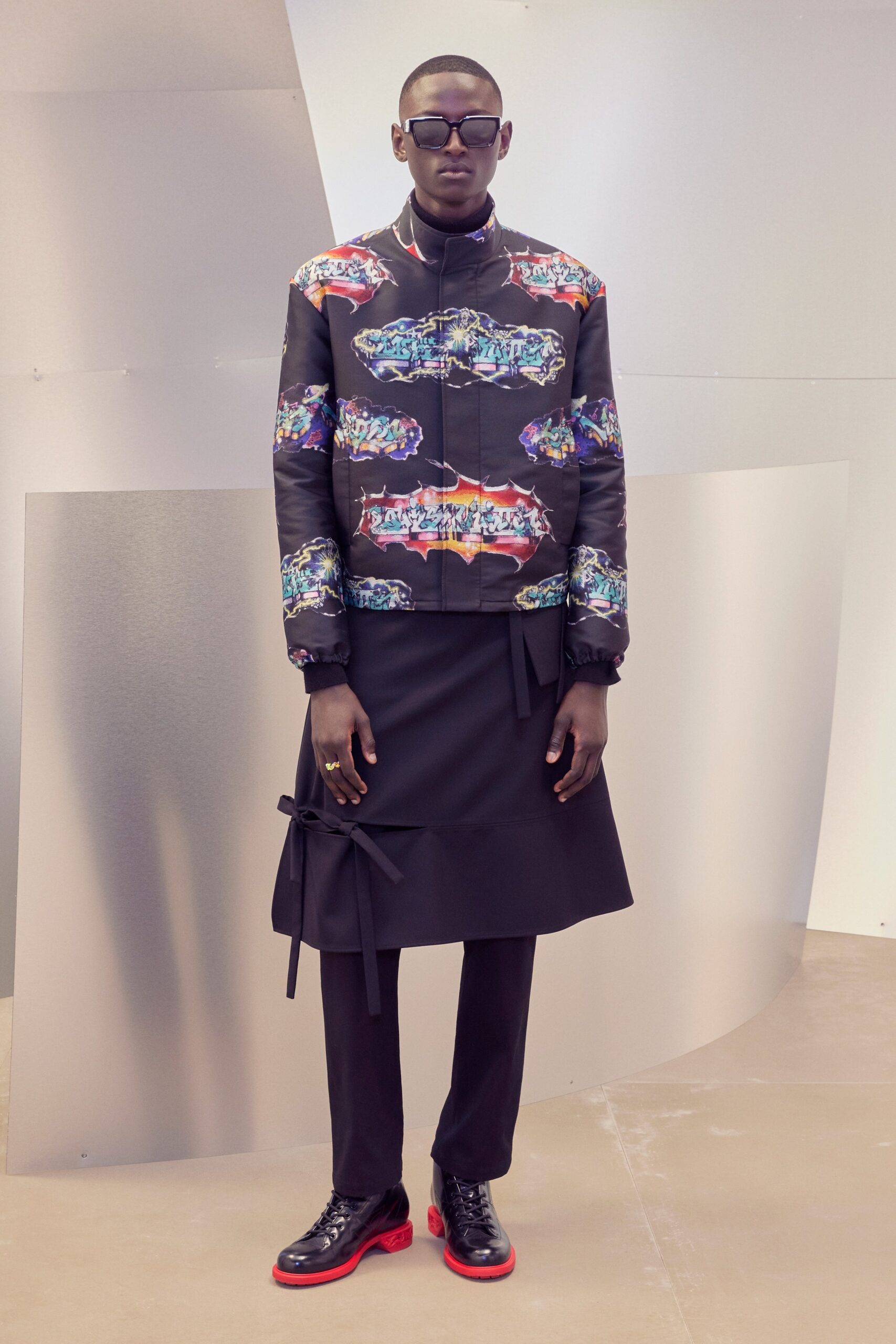 Louis Vuitton F/W 22 Look 19