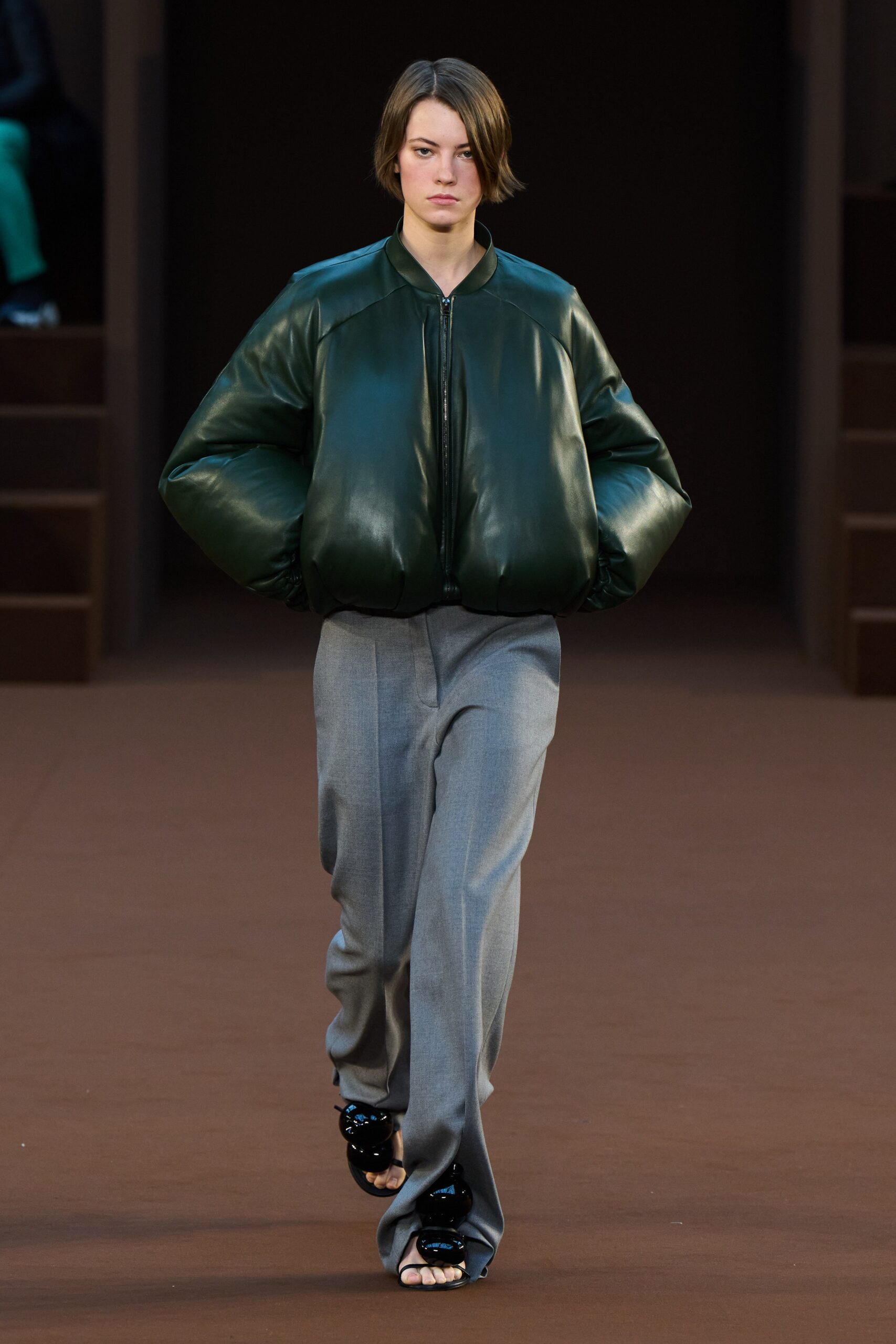 Loewe F/W 22 Look 19