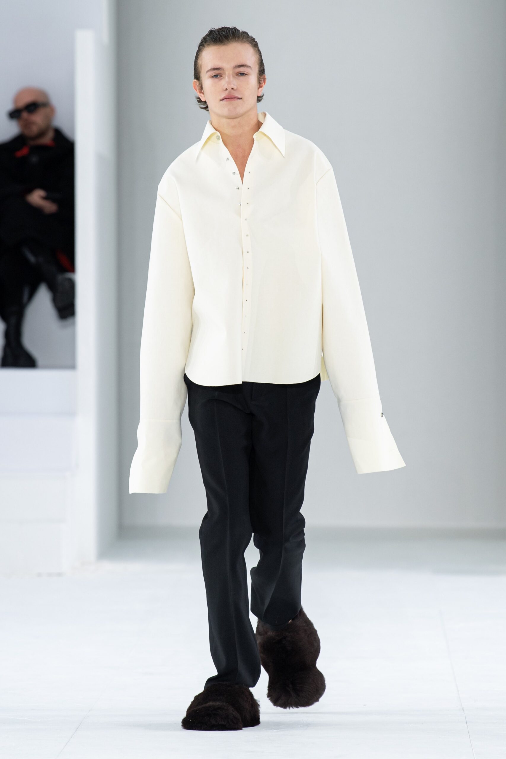 Loewe F/W 23 Menswear Look 19