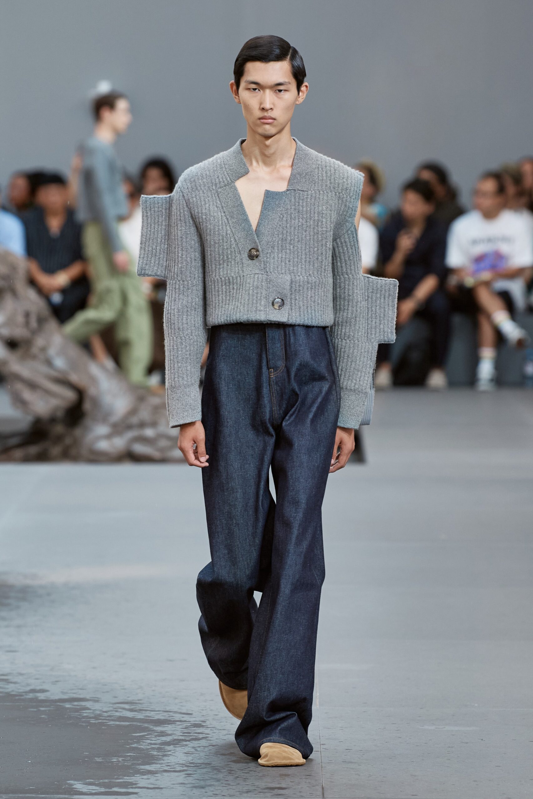 Loewe S/S 24 Menswear Look 19