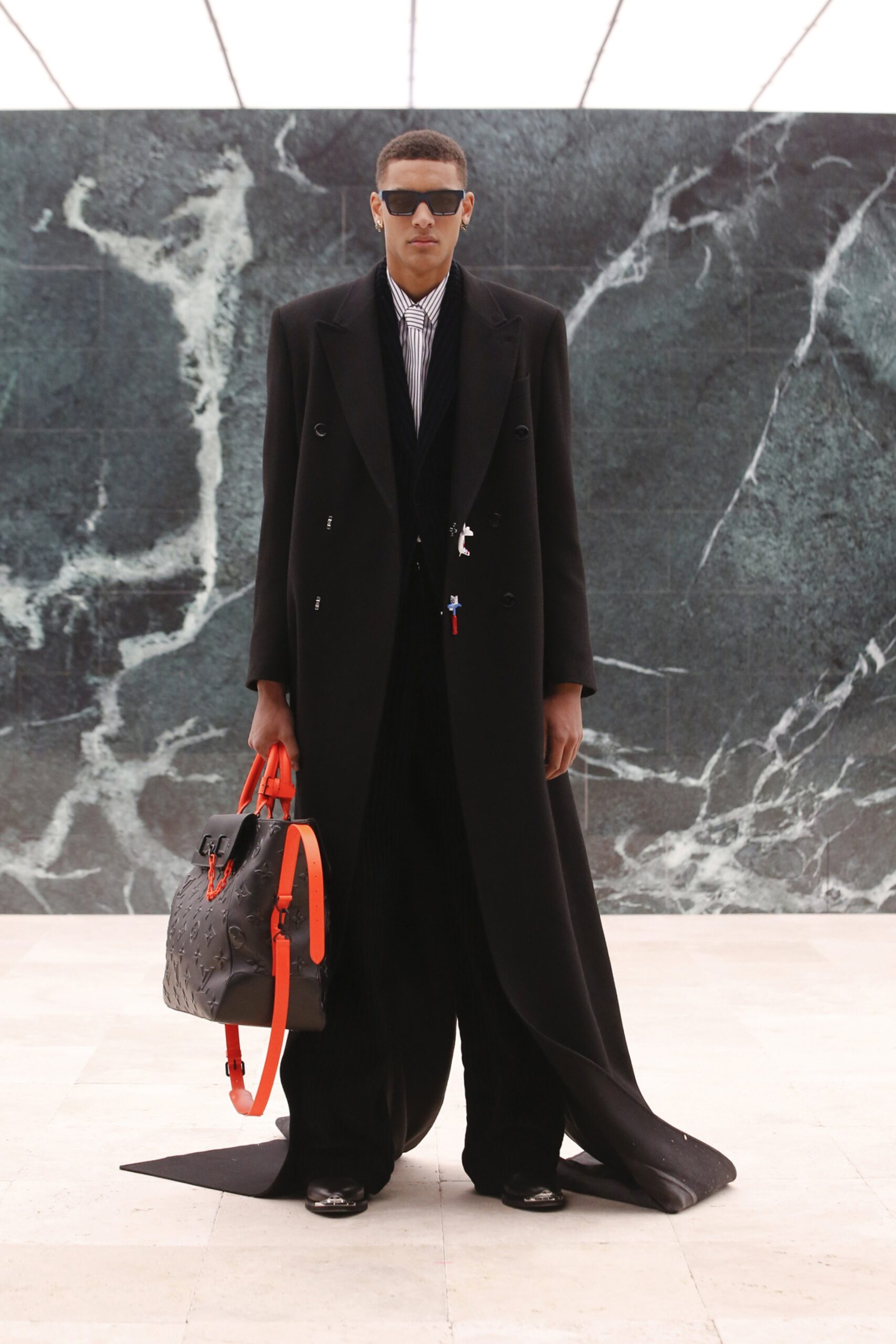 Louis Vuitton F/W 21 Menswear Look 20