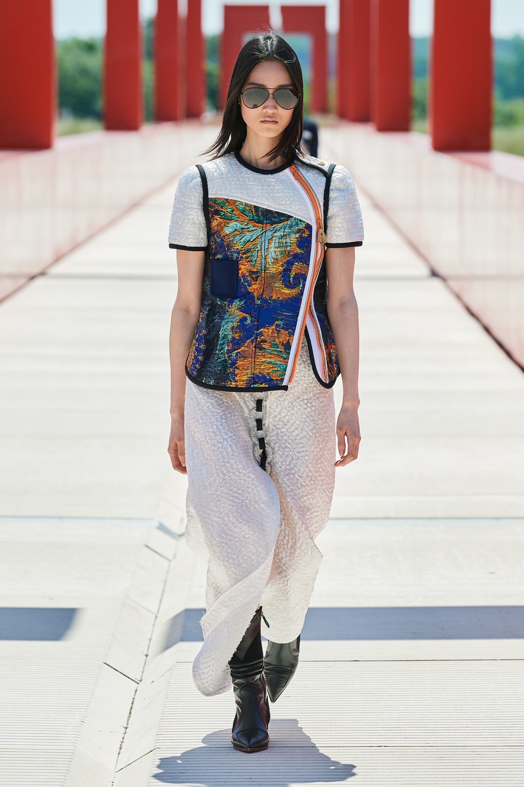 Louis Vuitton Resort 22 Look 20