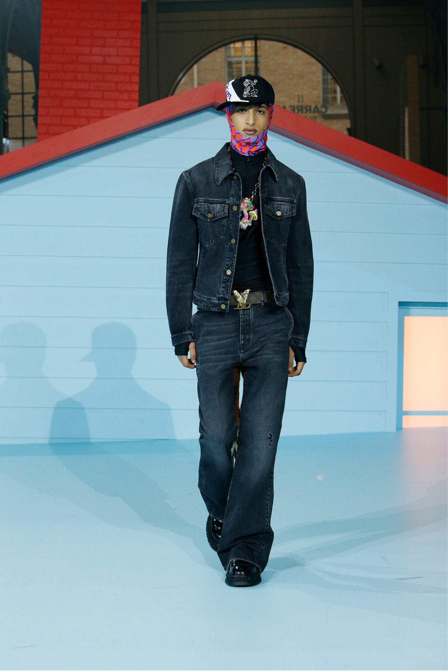 Louis Vuitton F/W 22 Menswear Look 20