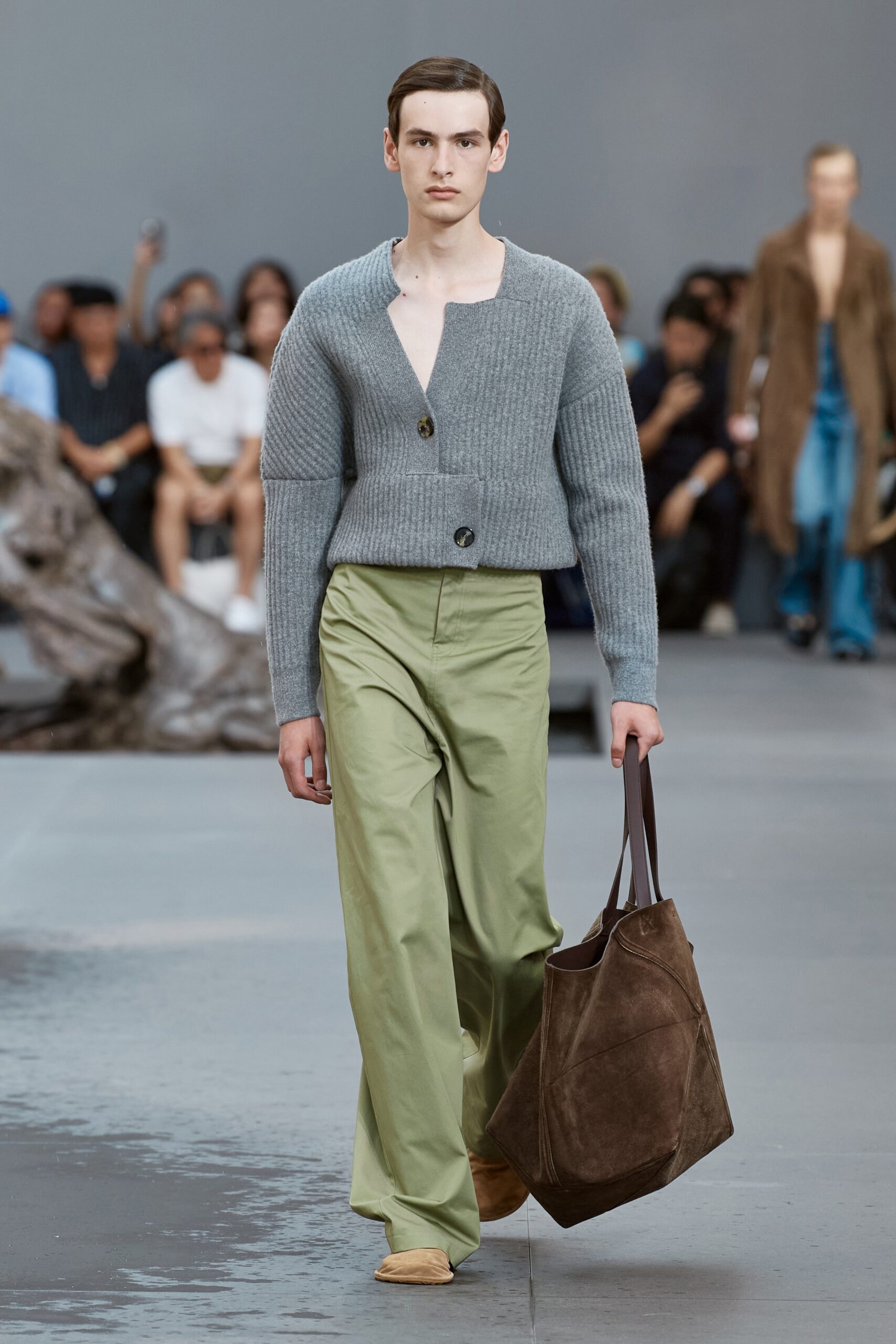 Loewe S/S 24 Menswear Look 20