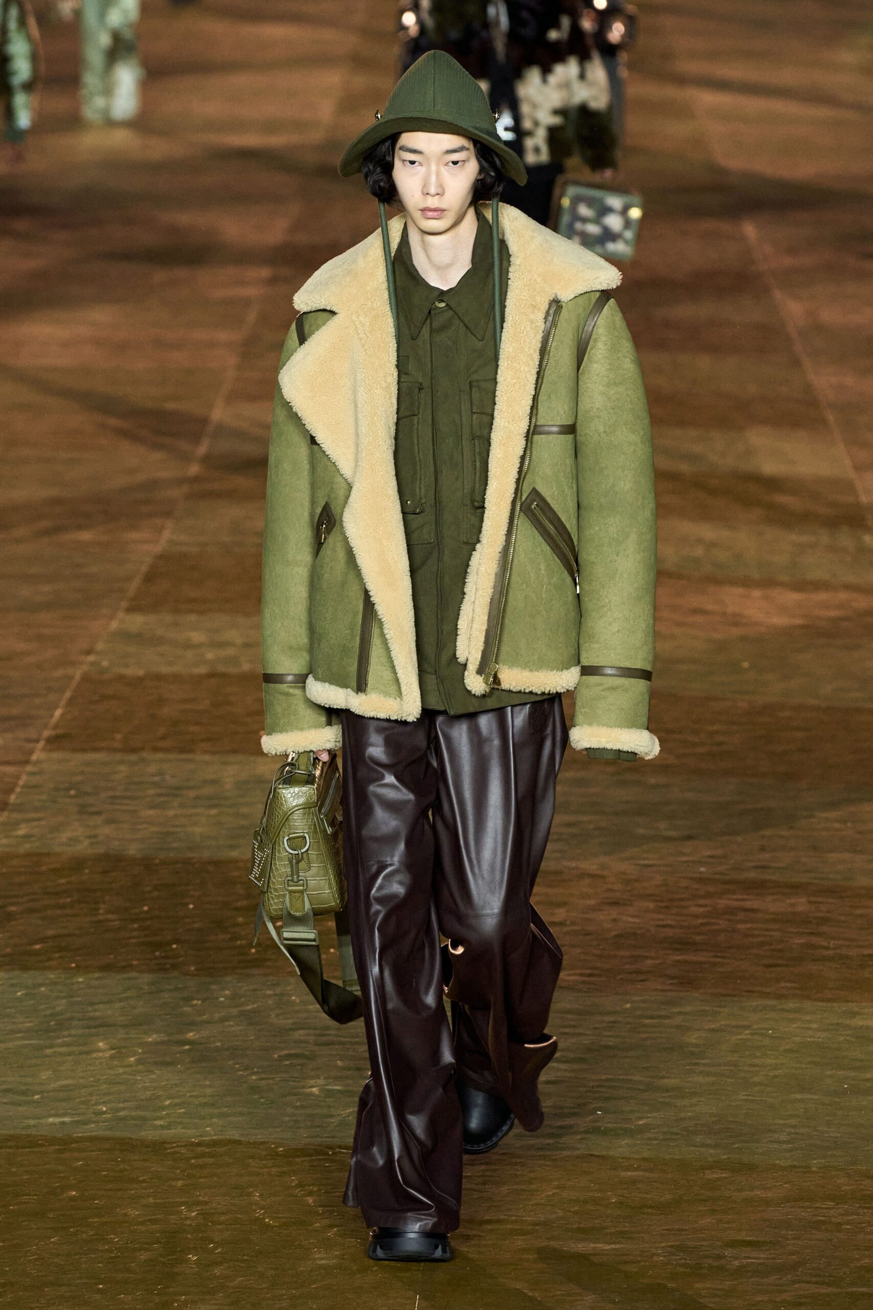 Louis Vuitton S/S 24 Menswear Look 20