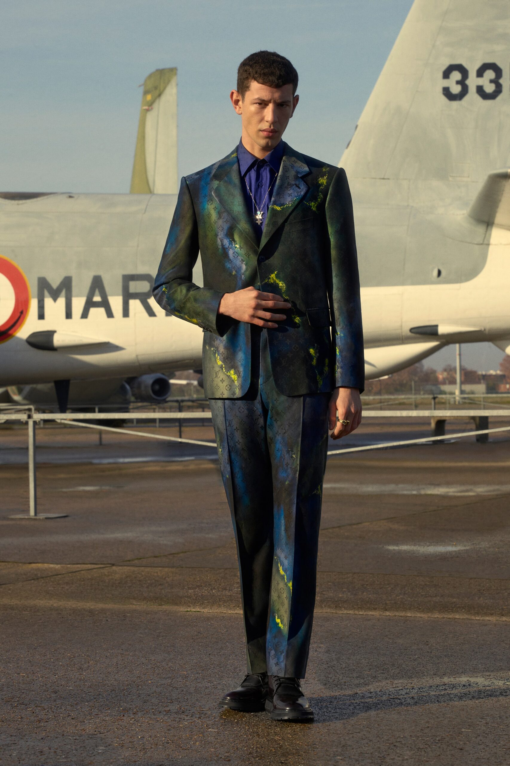 Louis Vuitton F/W 21 Look 21