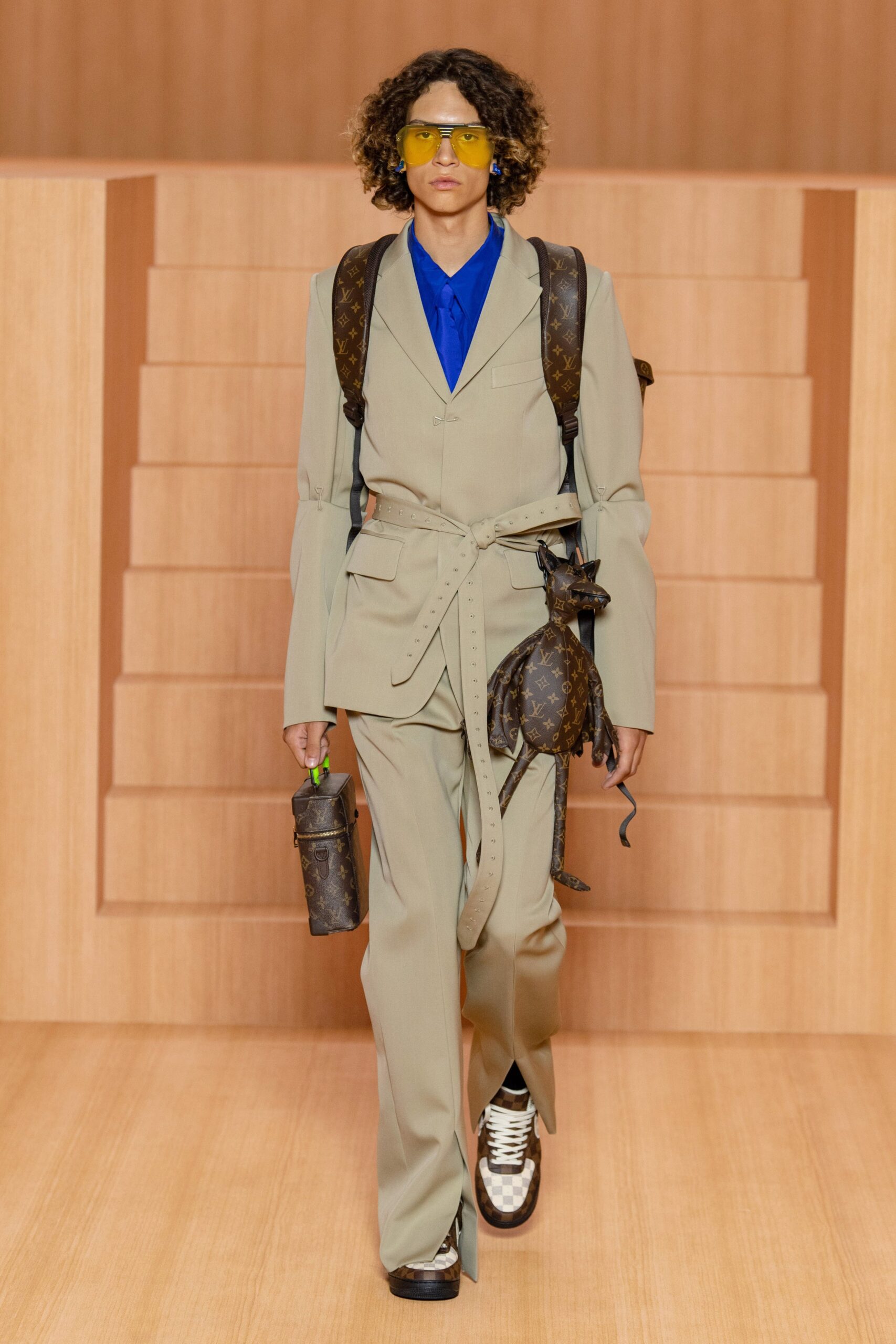 Louis Vuitton S/S 22 Menswear Look 22