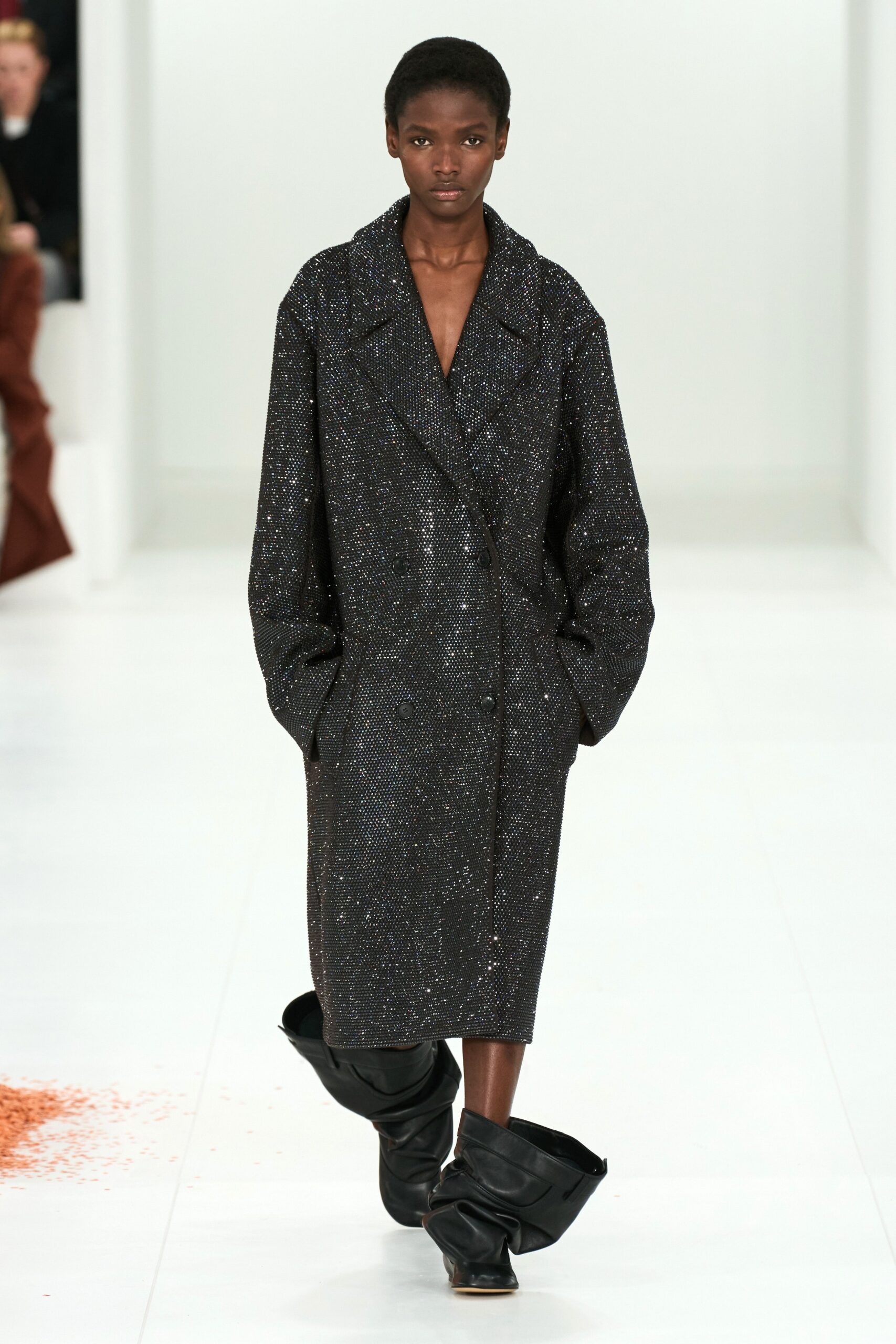 Loewe F/W 23 Look 21