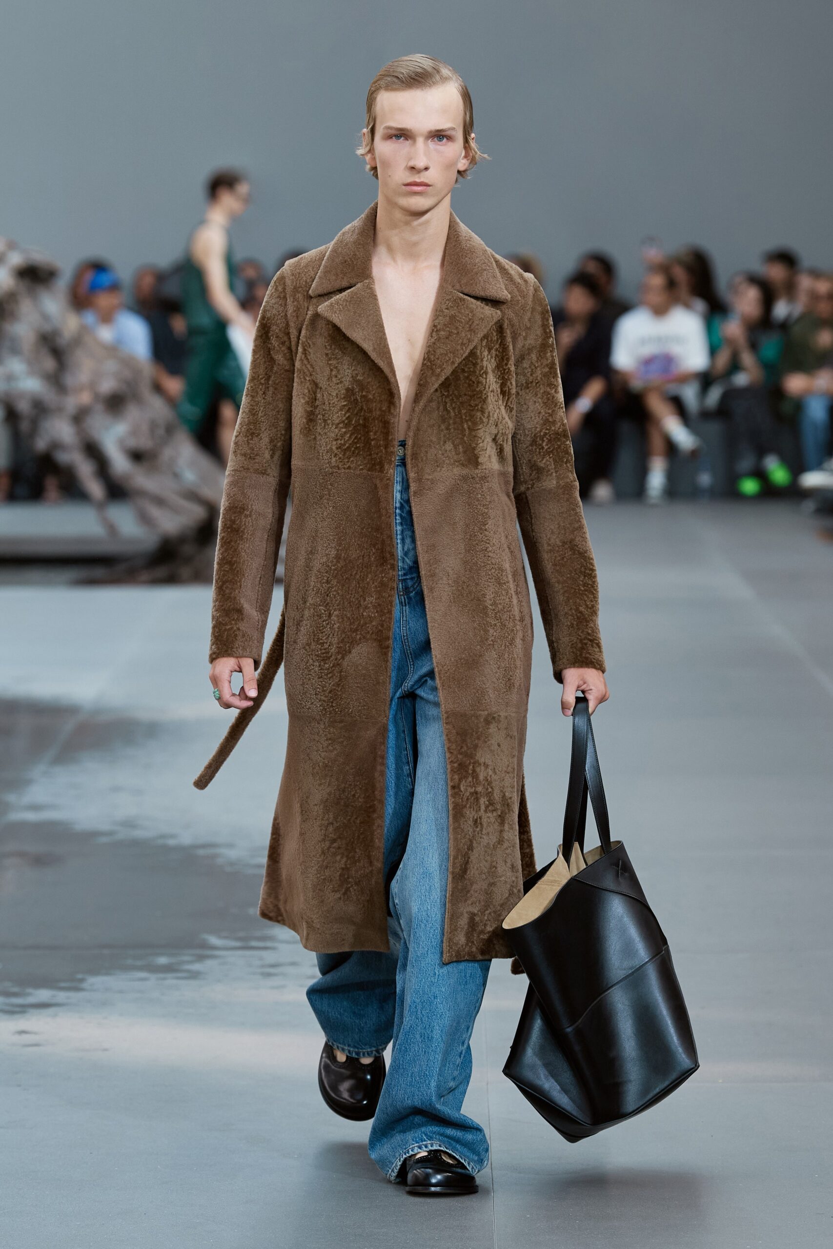 Loewe S/S 24 Menswear Look 21