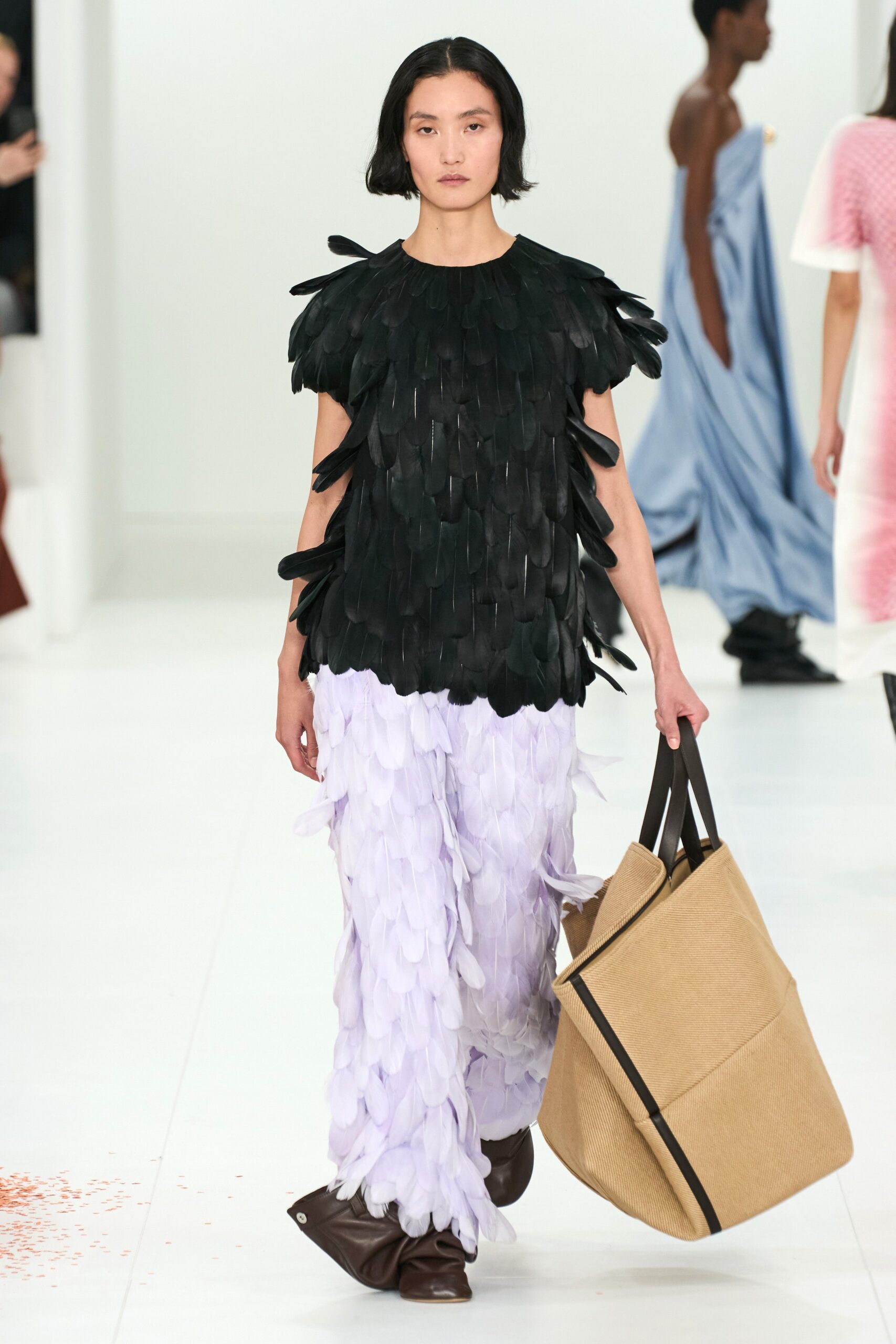 Loewe F/W 23 Look 22