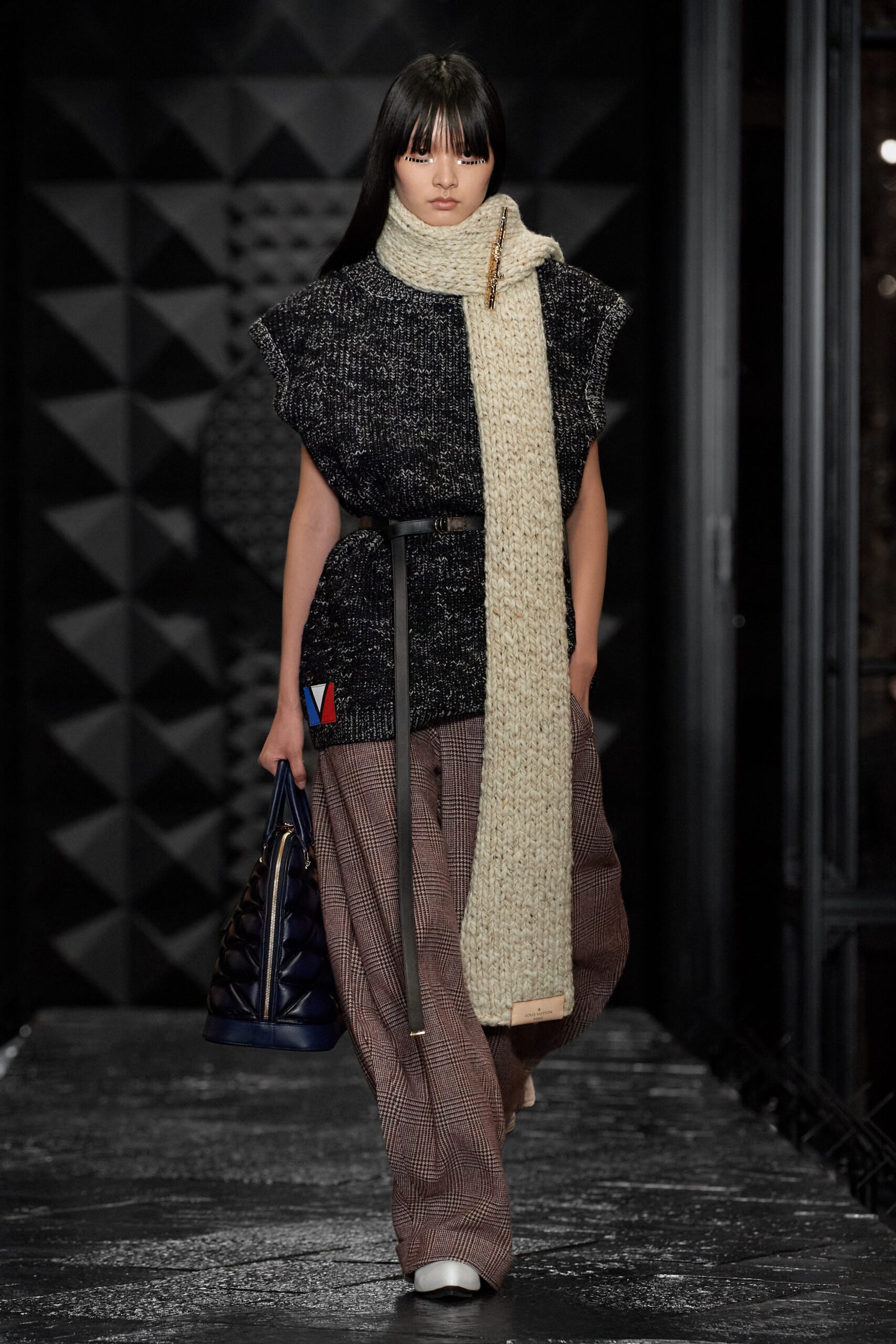 Louis Vuitton F/W 23 Look 22