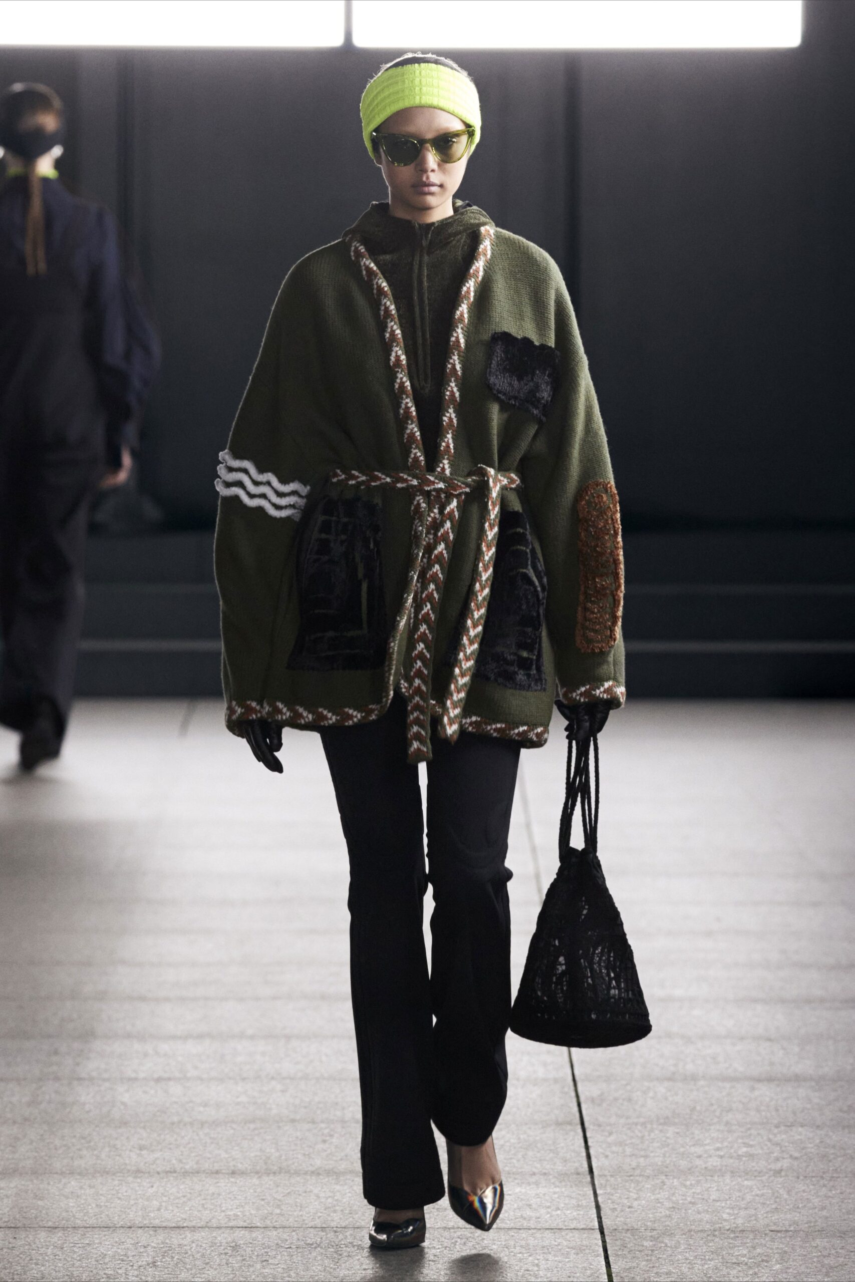 Mame Kurogouchi F/W 22 Look 22
