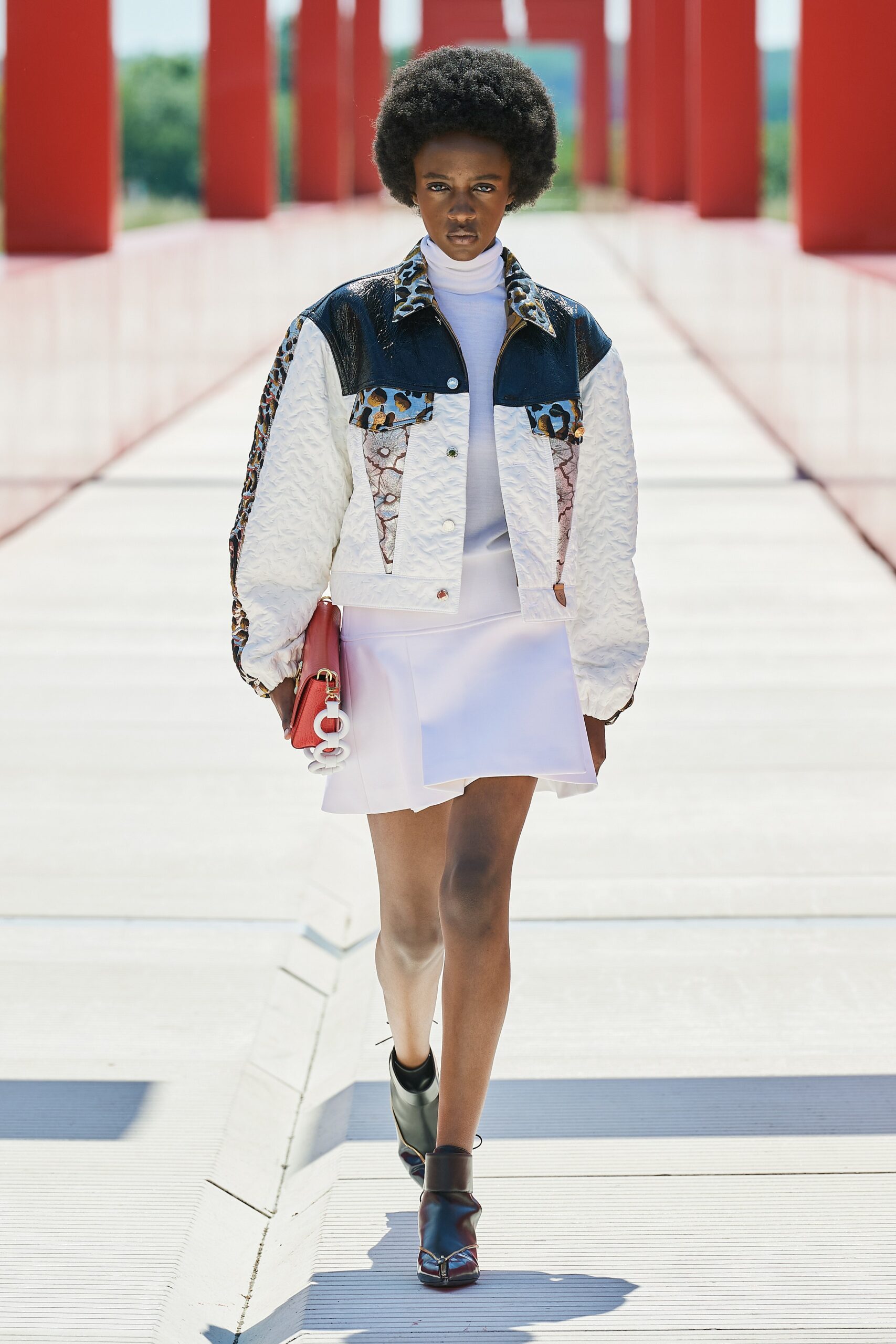 Louis Vuitton Resort 22 Look 23