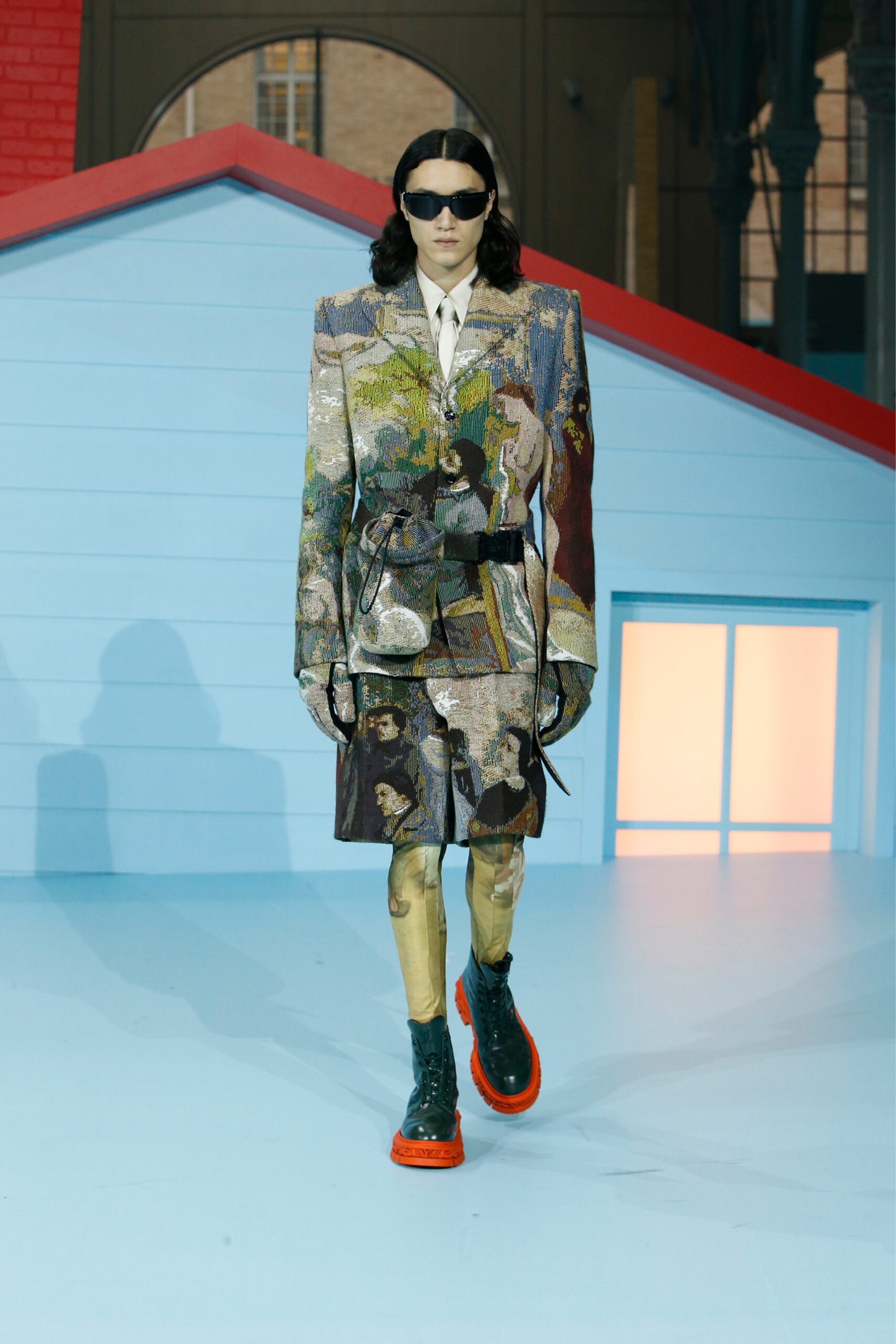 Louis Vuitton F/W 22 Menswear Look 23