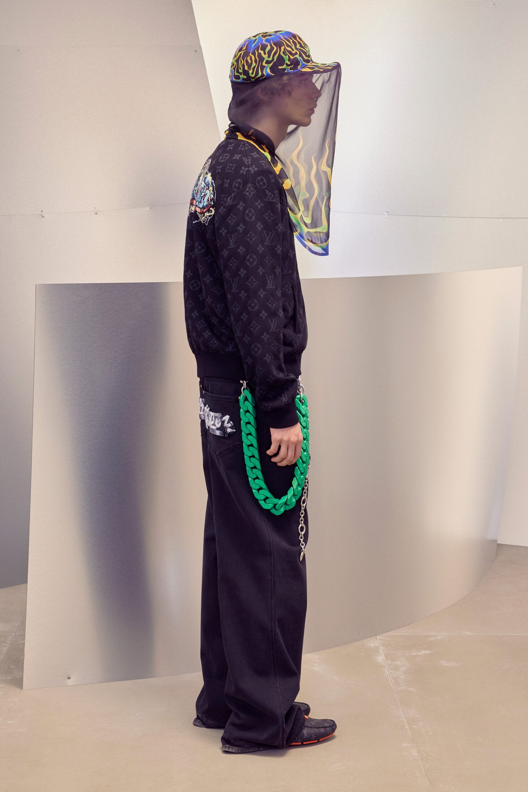 Louis Vuitton F/W 22 Look 23