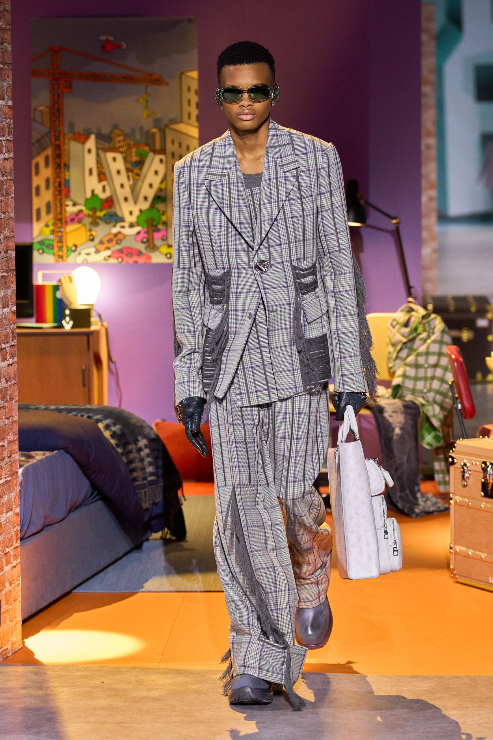 Louis Vuitton F/W 23 Menswear Look 23
