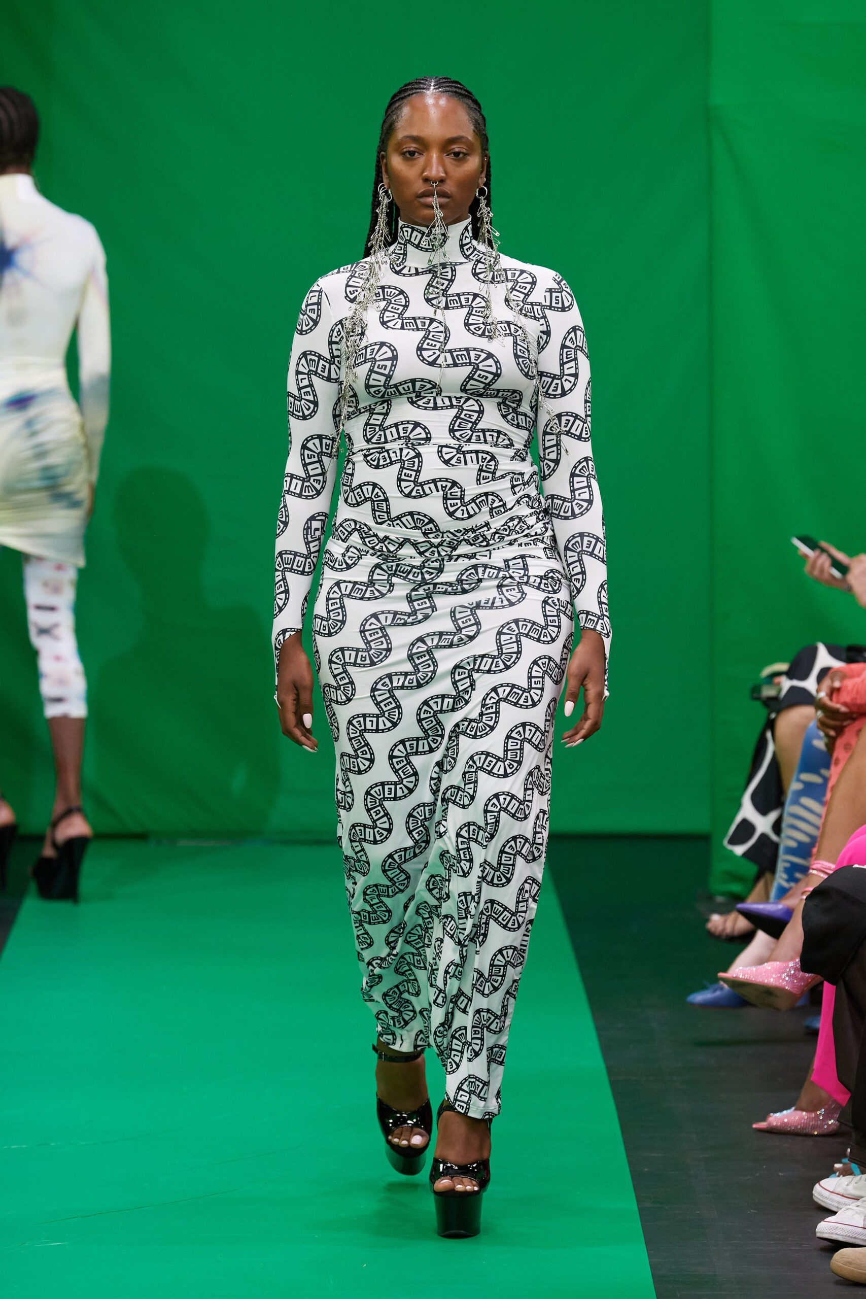 Maisie Wilen S/S 23 Look 23