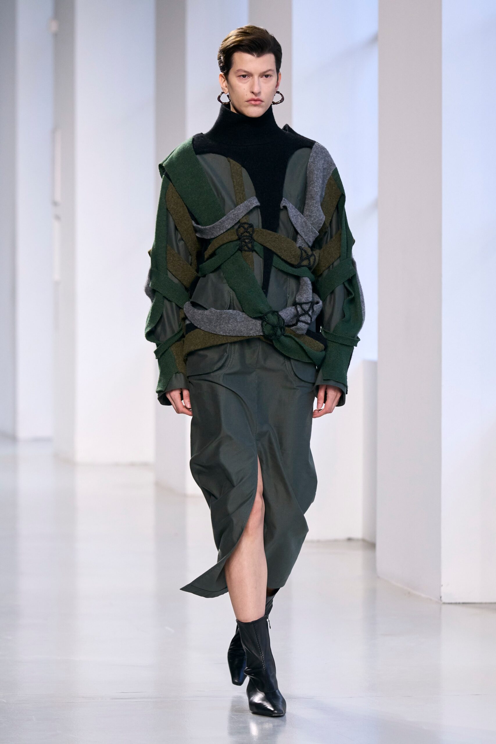 Mame Kurogouchi F/W 23 Look 23