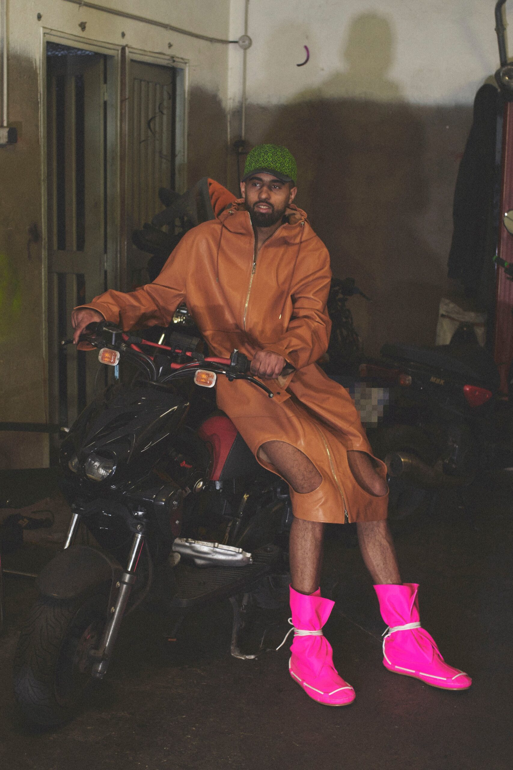 Loewe S/S 22 Menswear Look 24