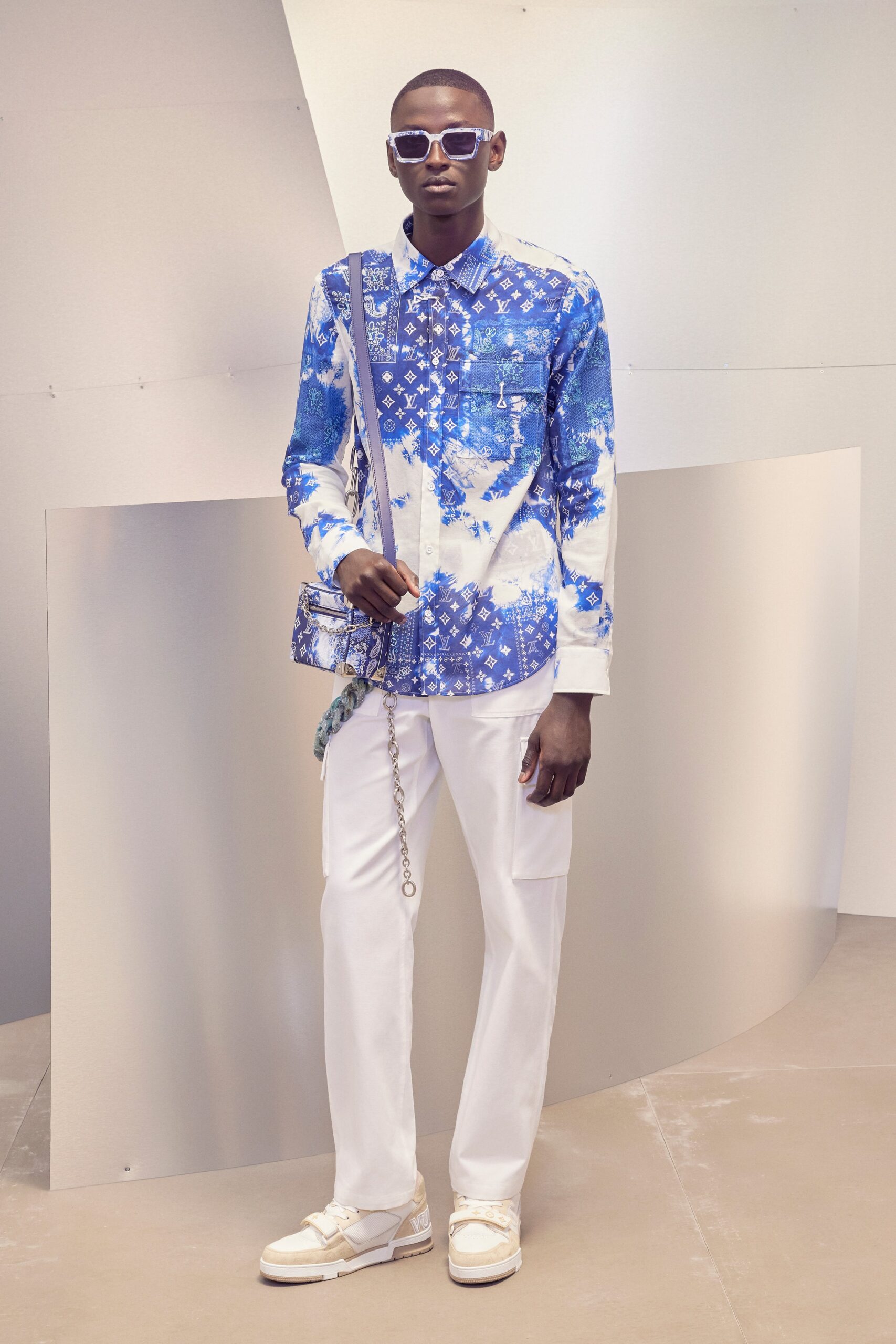 Louis Vuitton F/W 22 Look 24