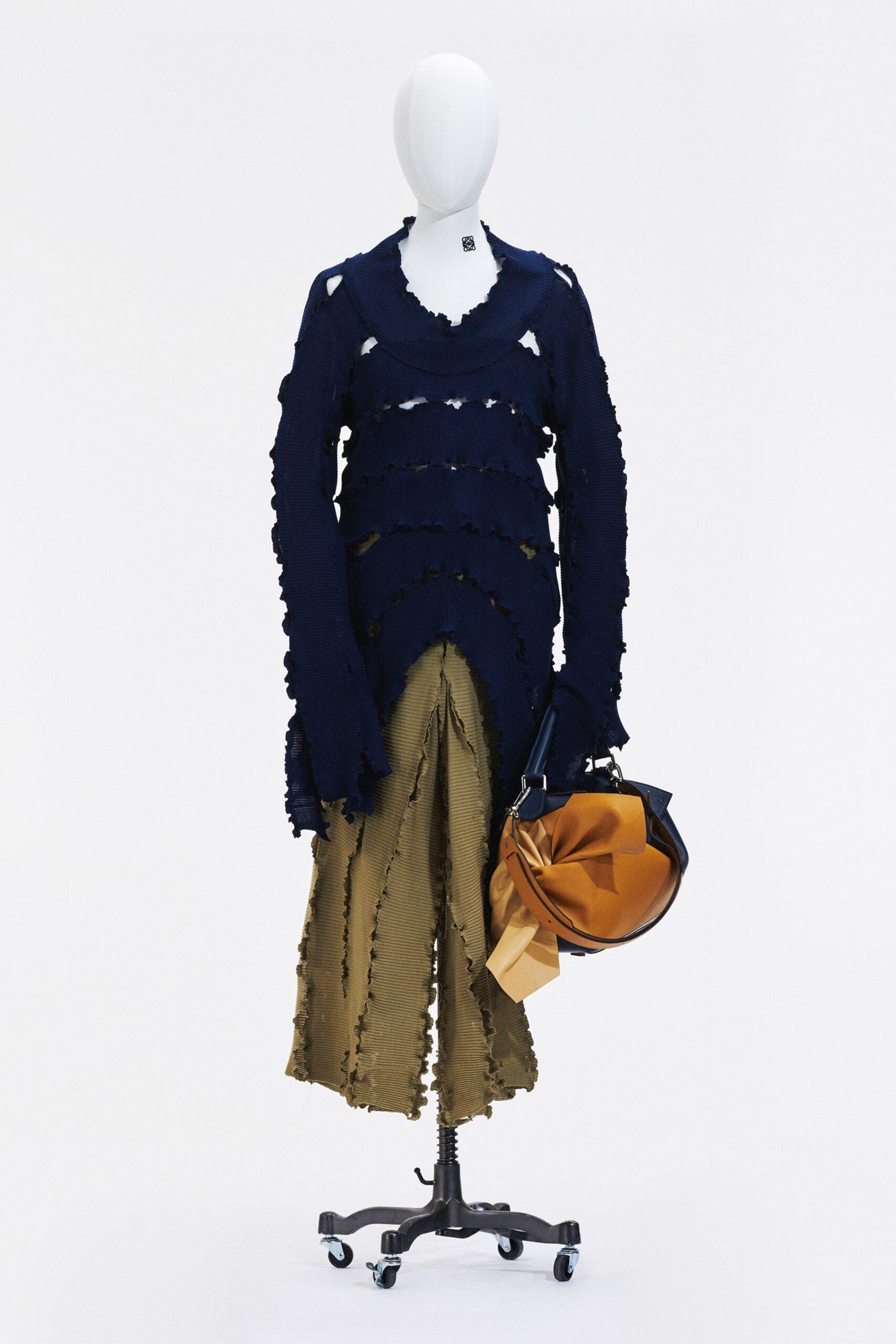 Loewe S/S 21 Menswear Look 13