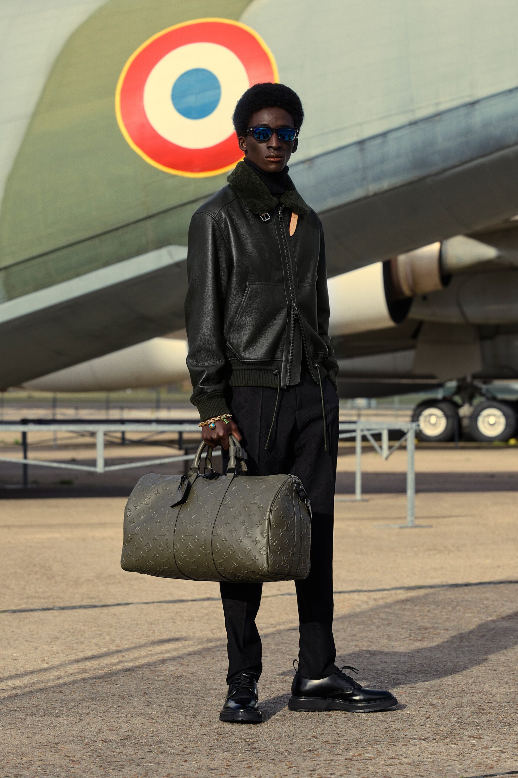 Louis Vuitton F/W 21 Look 25