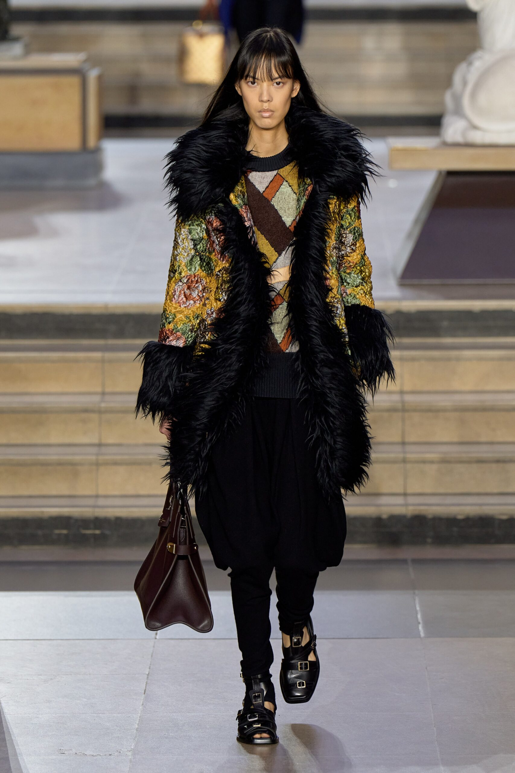 Louis Vuitton F/W 22 Look 26