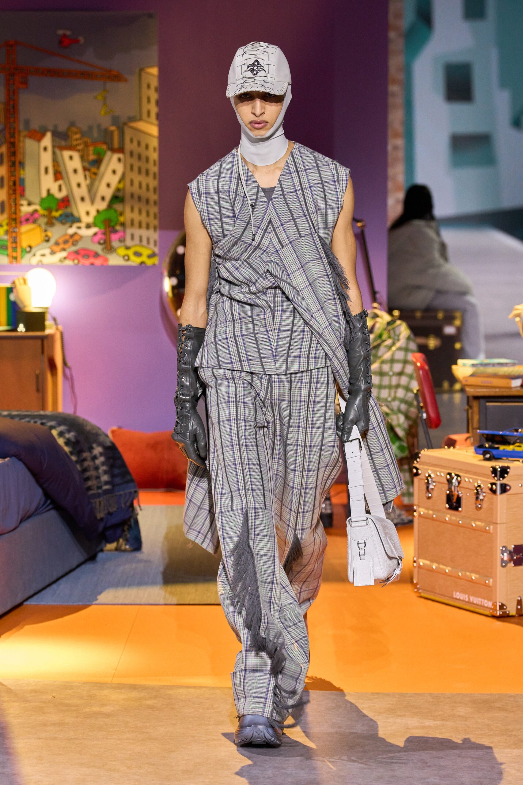 Louis Vuitton F/W 23 Menswear Look 25
