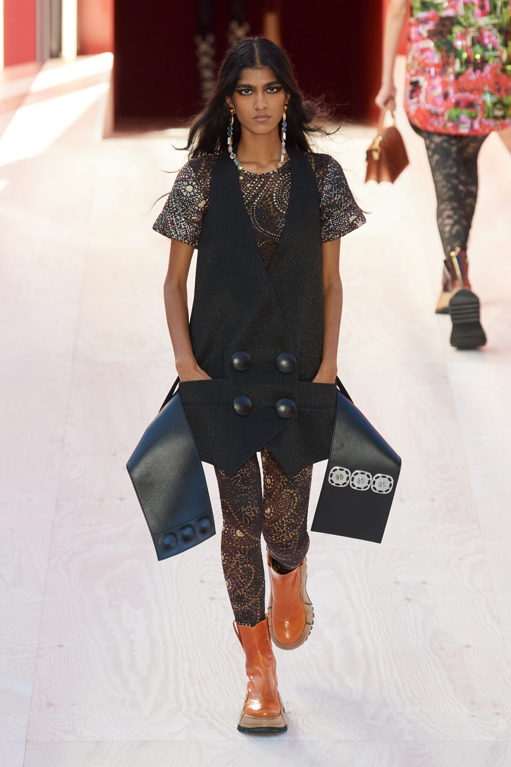 Louis Vuitton S/S 23 Look 25