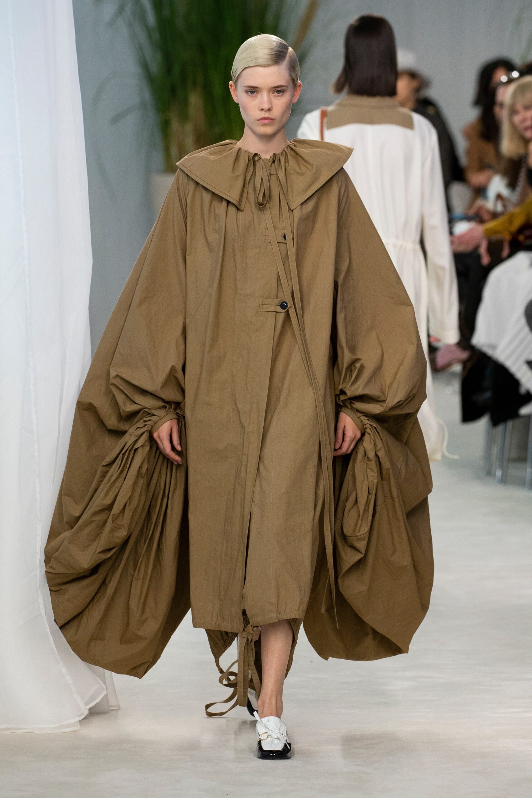 Loewe S/S 20 Look 26