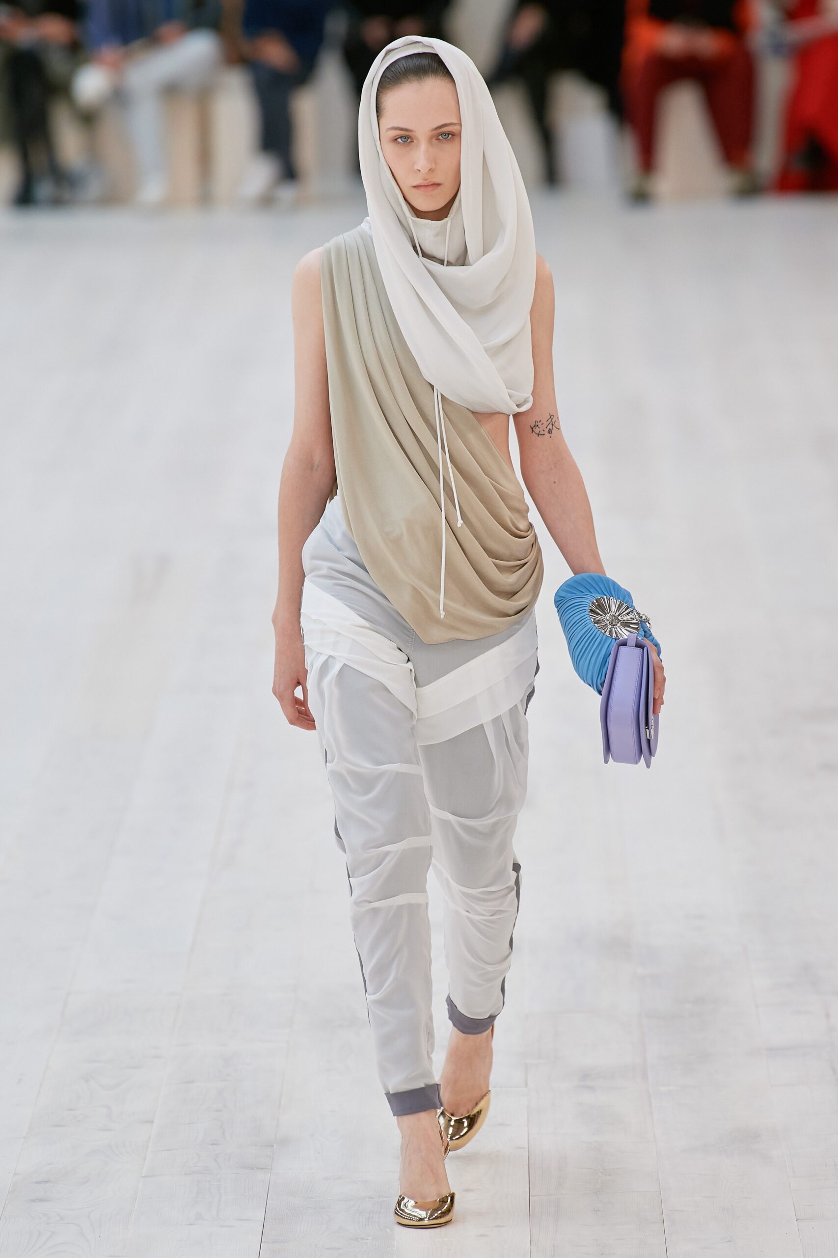 Loewe S/S 22 Look 26
