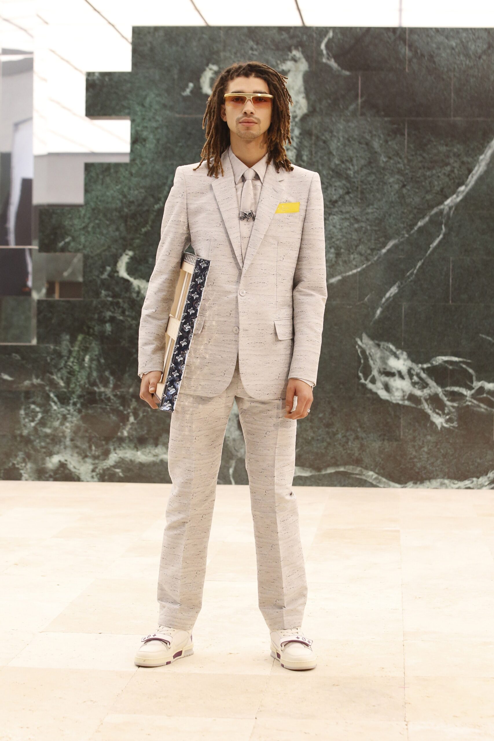 Louis Vuitton F/W 21 Menswear Look 26