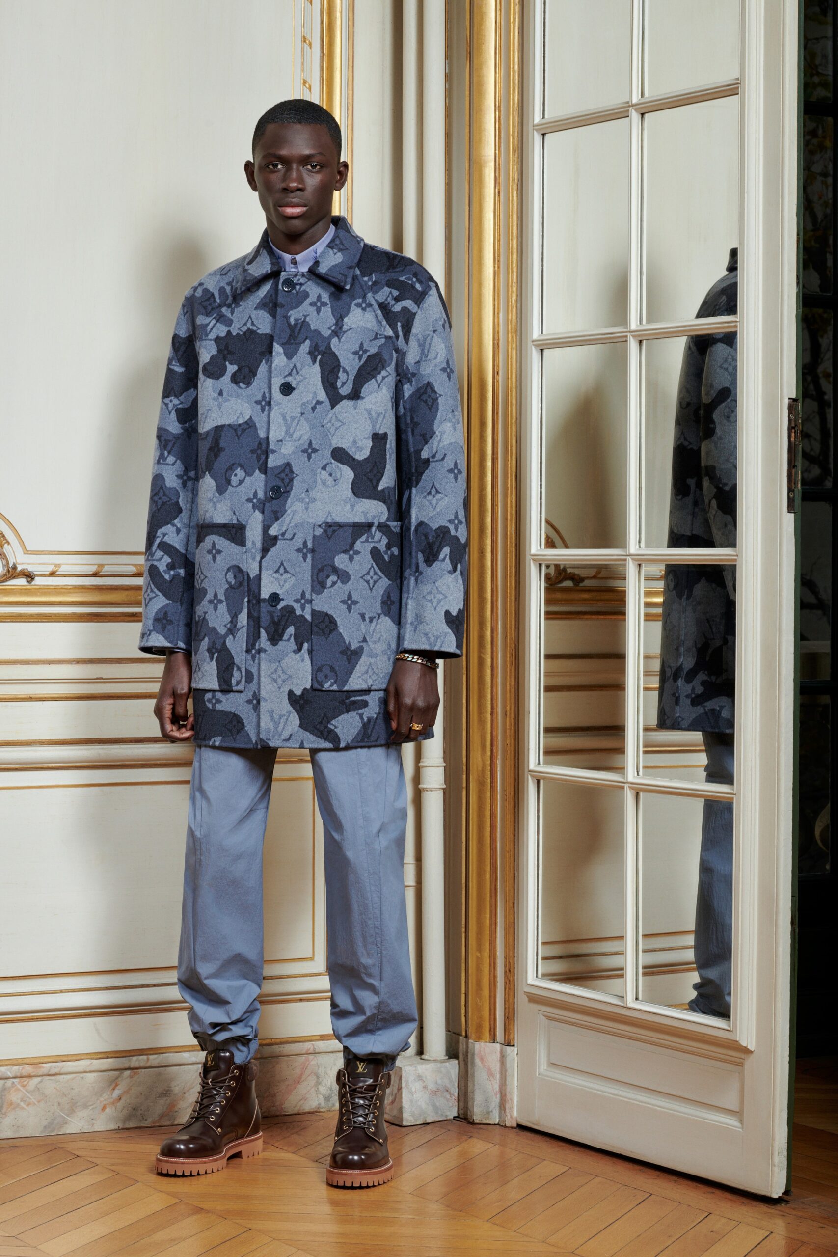 Louis Vuitton F/W 20 Look 22