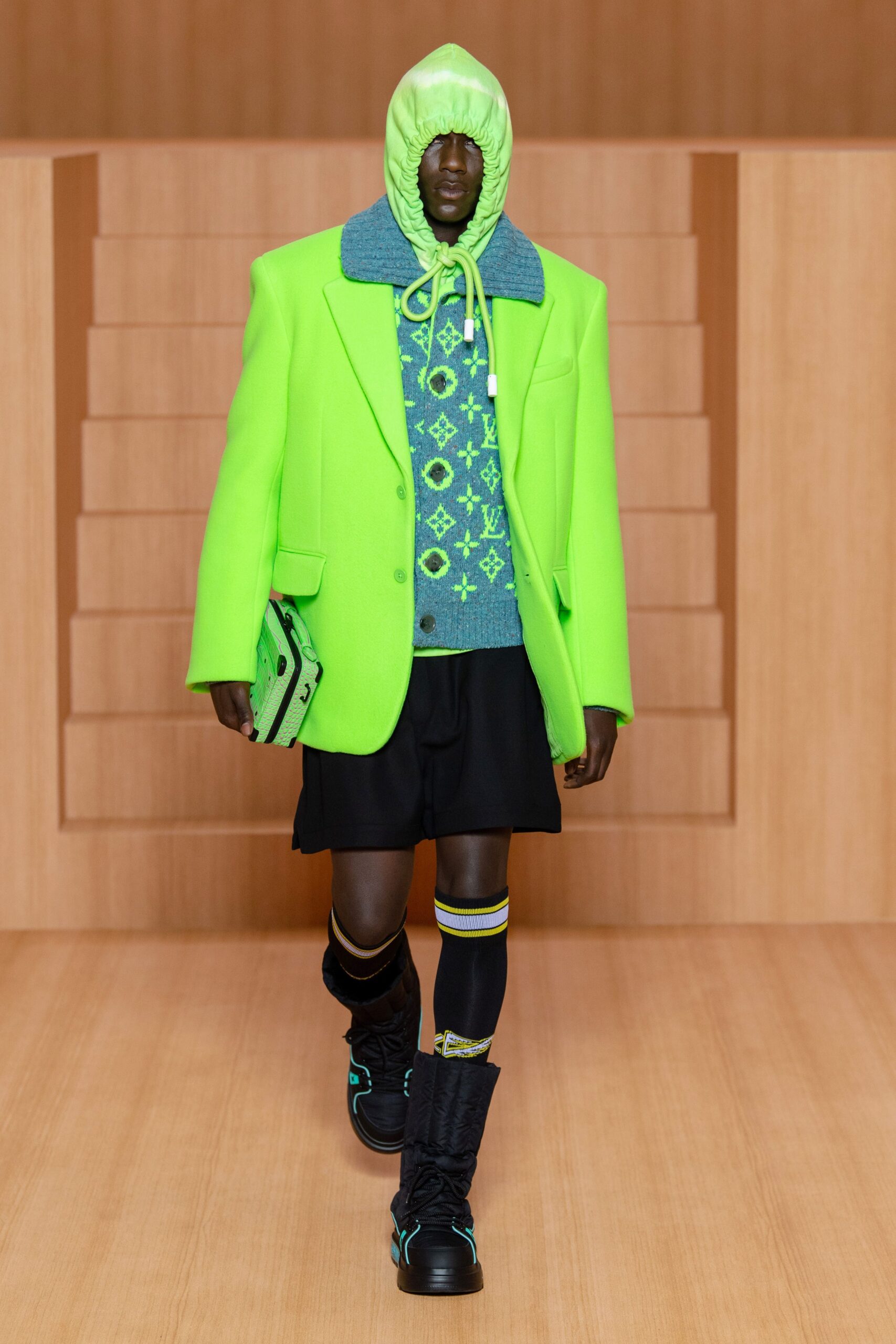 Louis Vuitton S/S 22 Menswear Look 27
