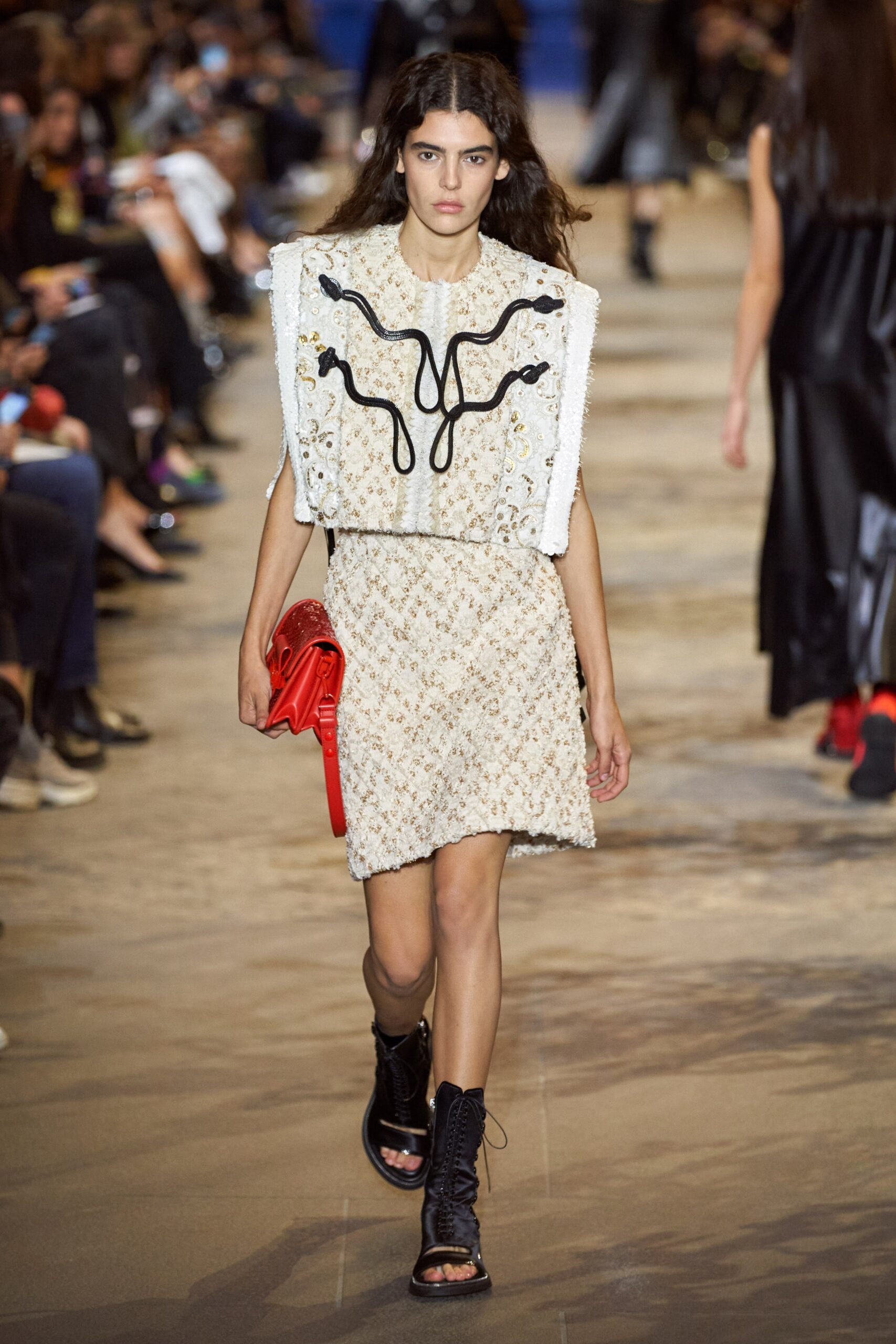 Louis Vuitton S/S 22 Look 26