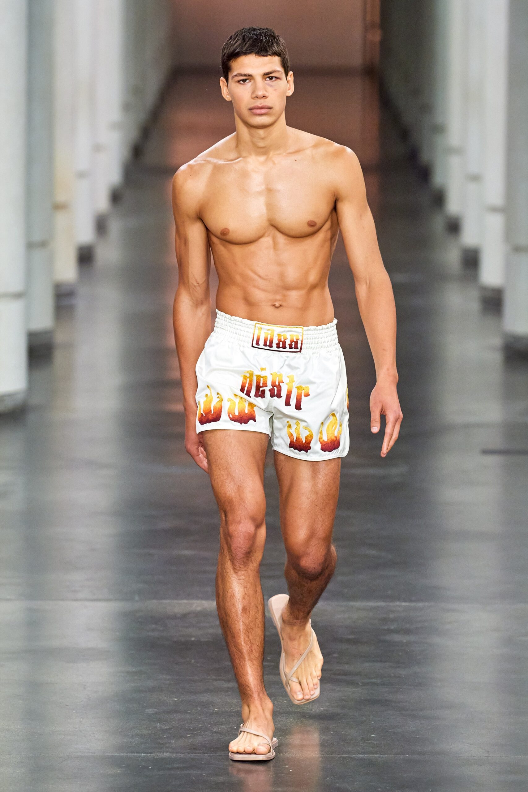 Ludovic de Saint Sernin S/S 22 Look 26