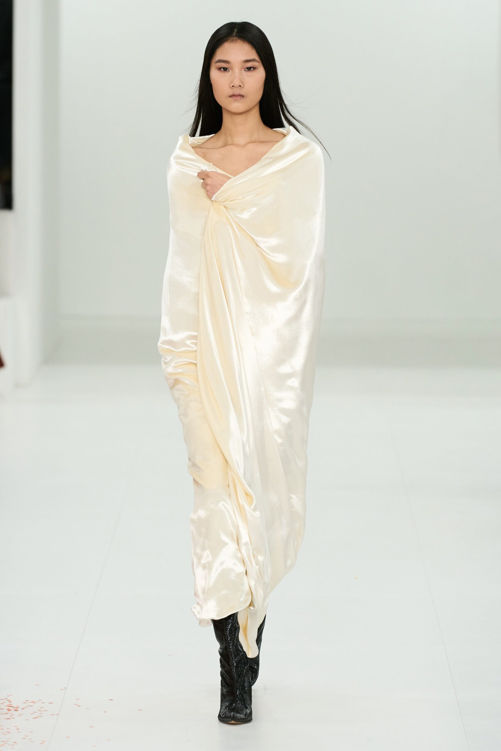Loewe F/W 23 Look 26