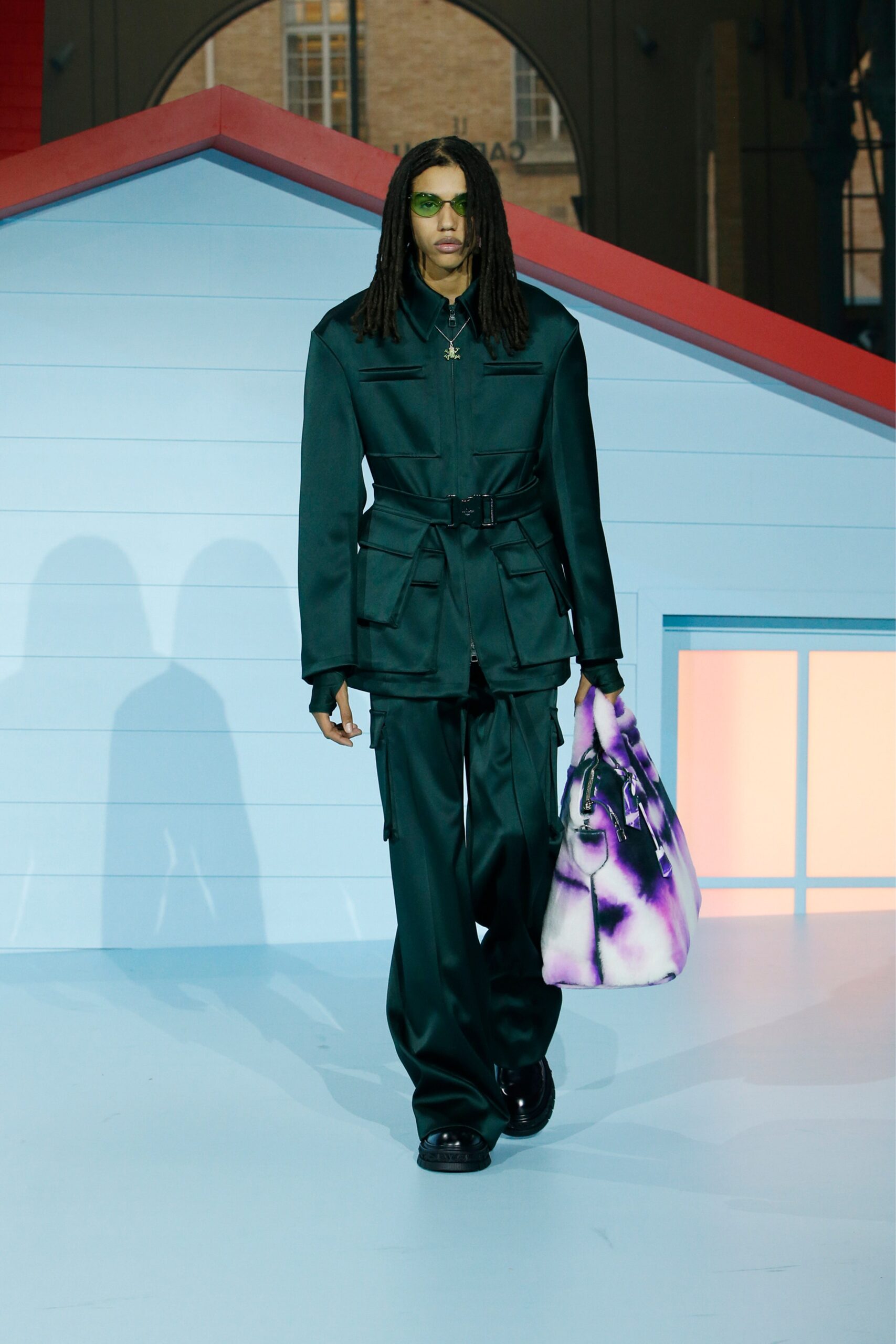 Louis Vuitton F/W 22 Menswear Look 27