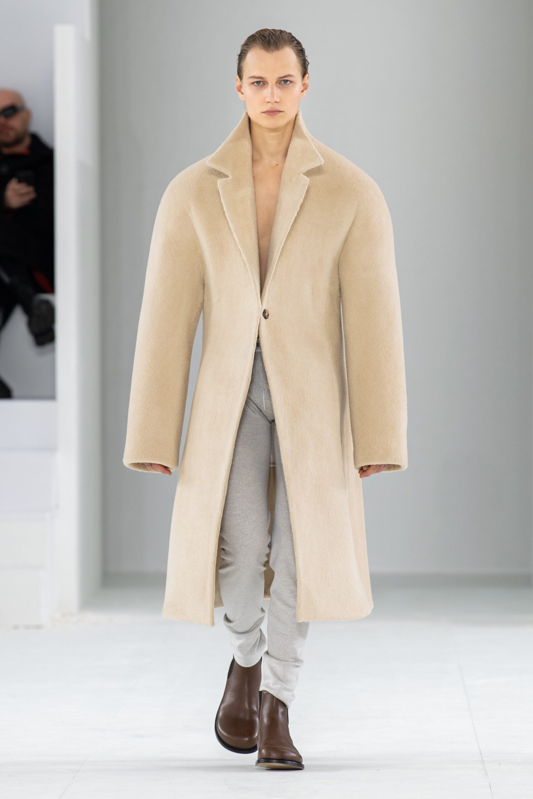 Loewe F/W 23 Menswear Look 27