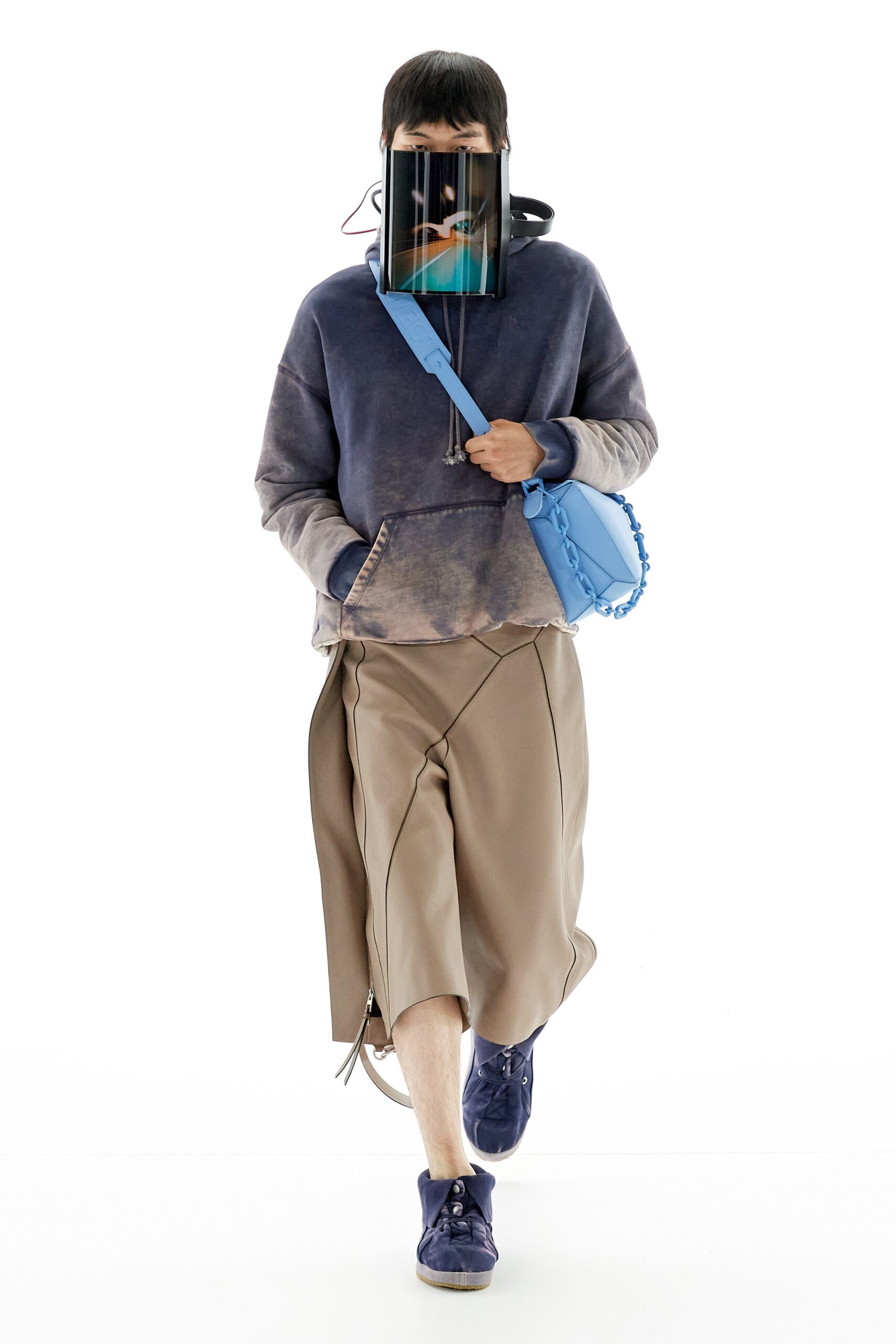 Loewe S/S 23 Menswear Look 27