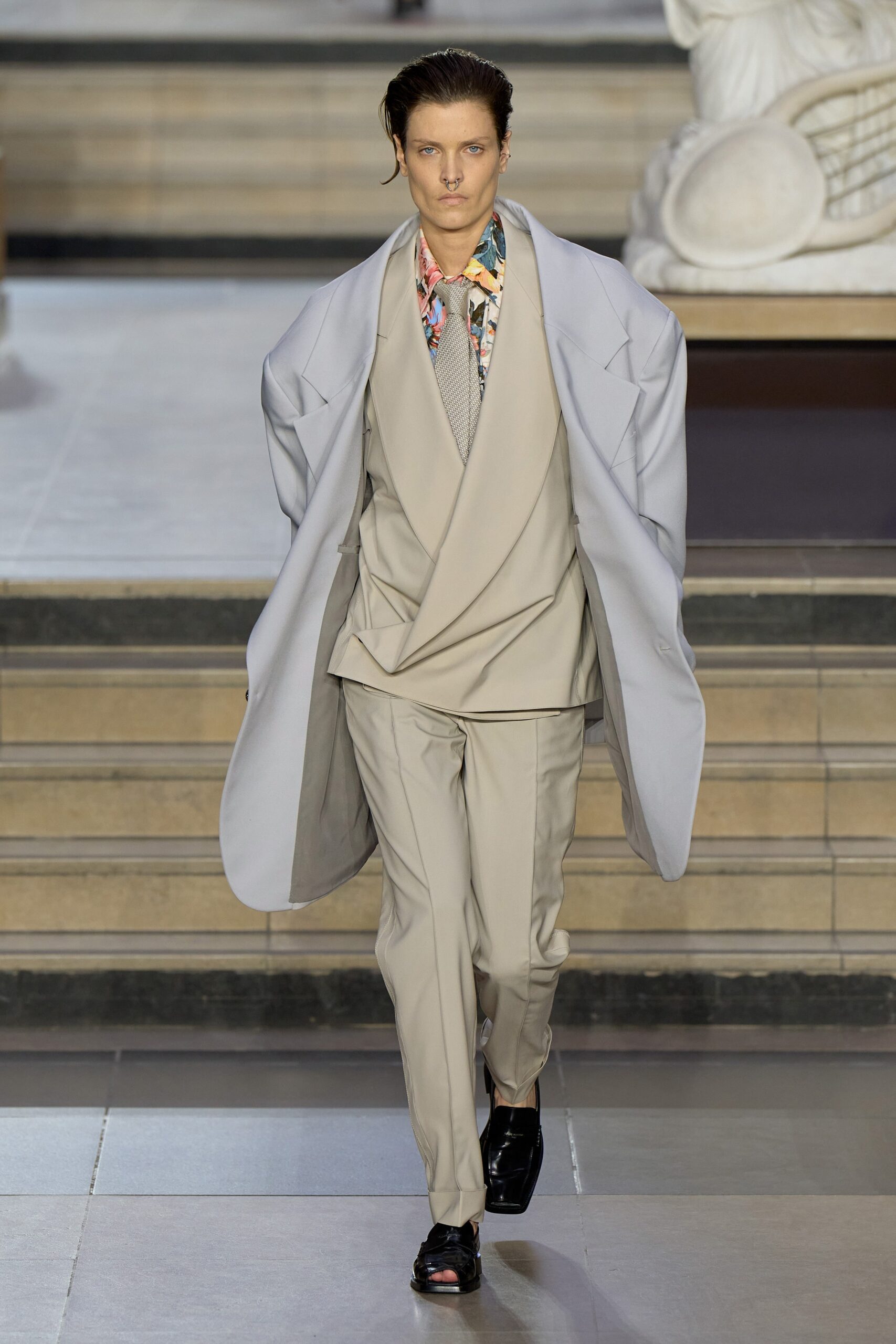 Louis Vuitton F/W 22 Look 28