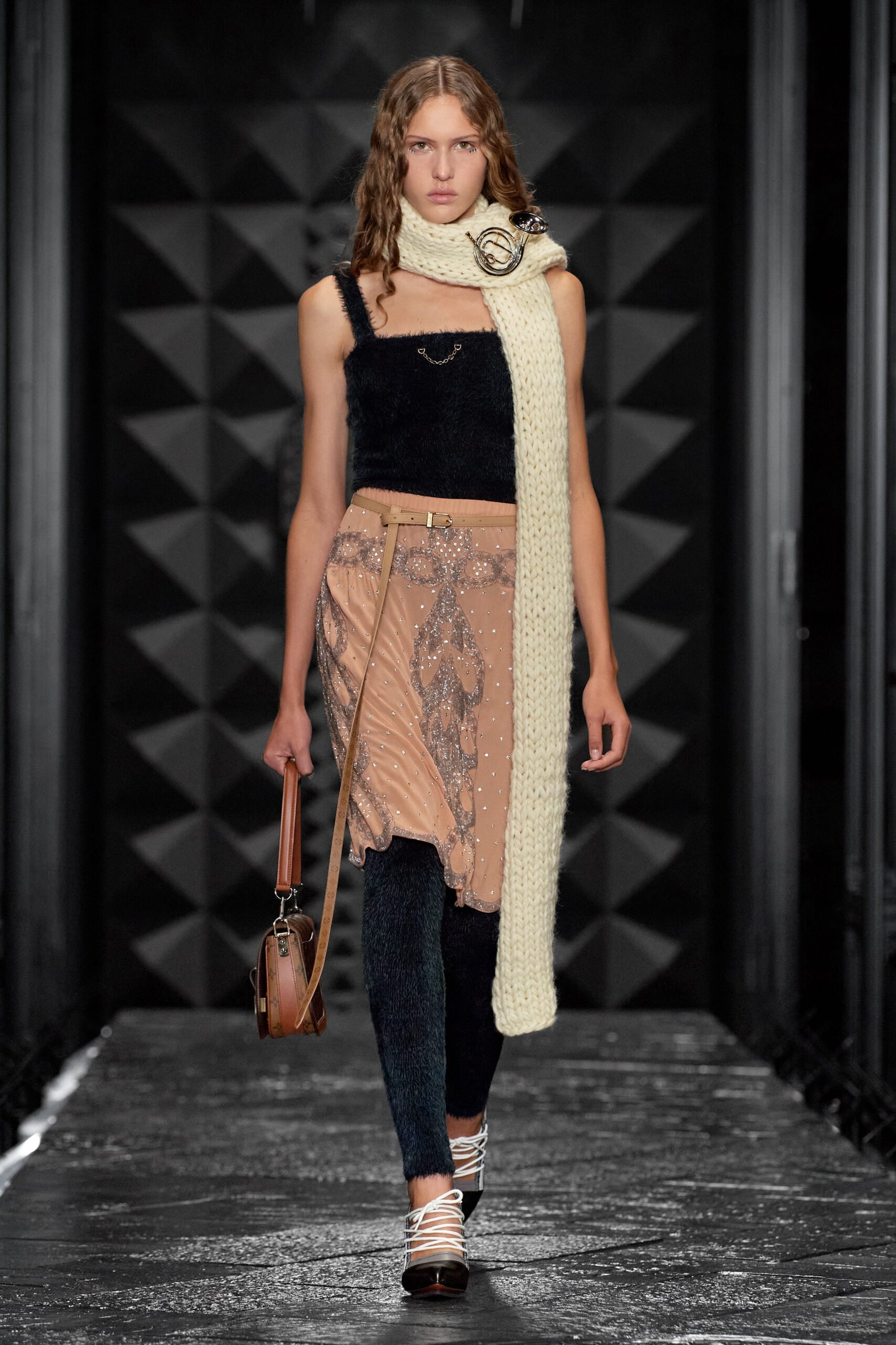 Louis Vuitton F/W 23 Look 27