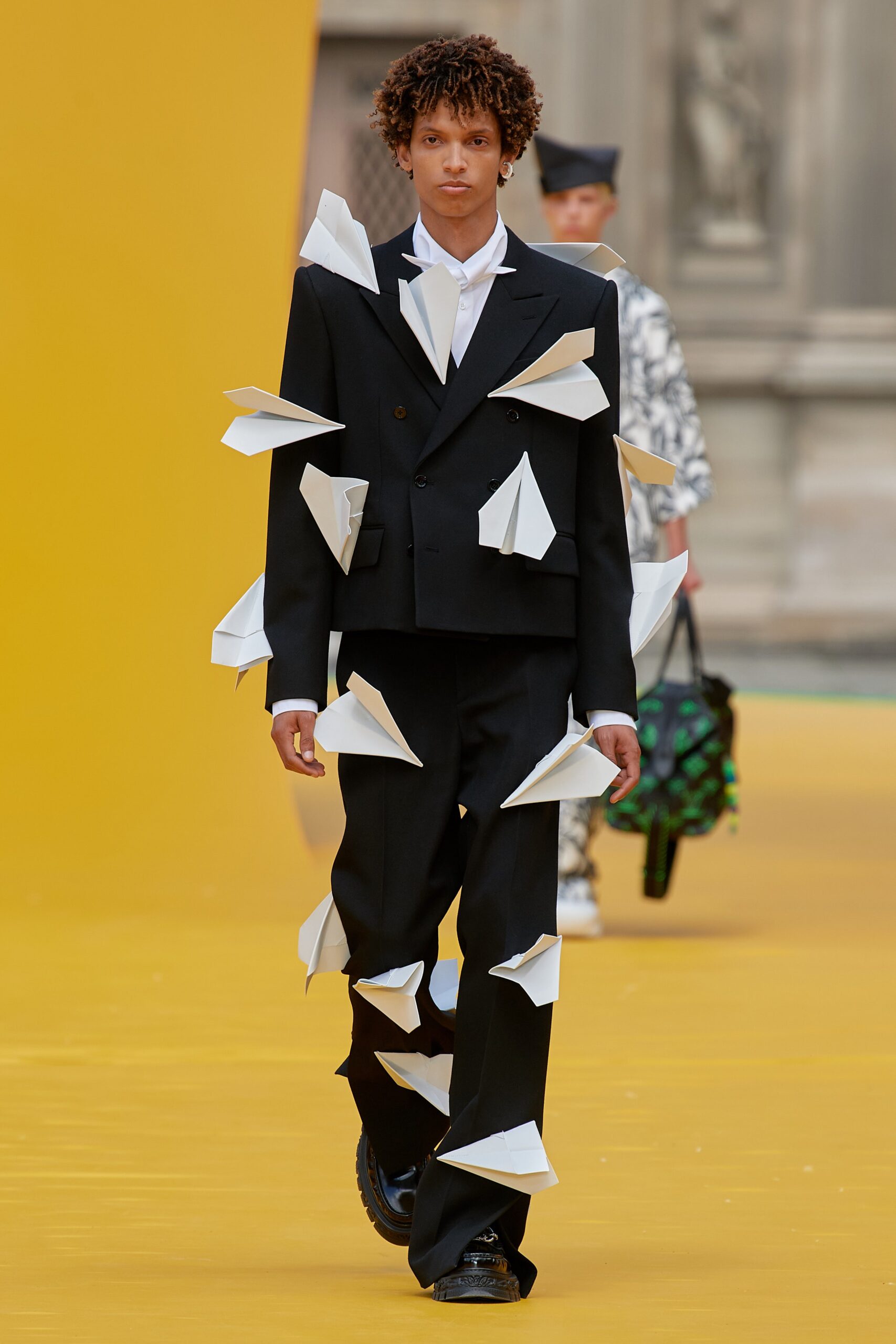 Louis Vuitton S/S 23 Menswear Look 22