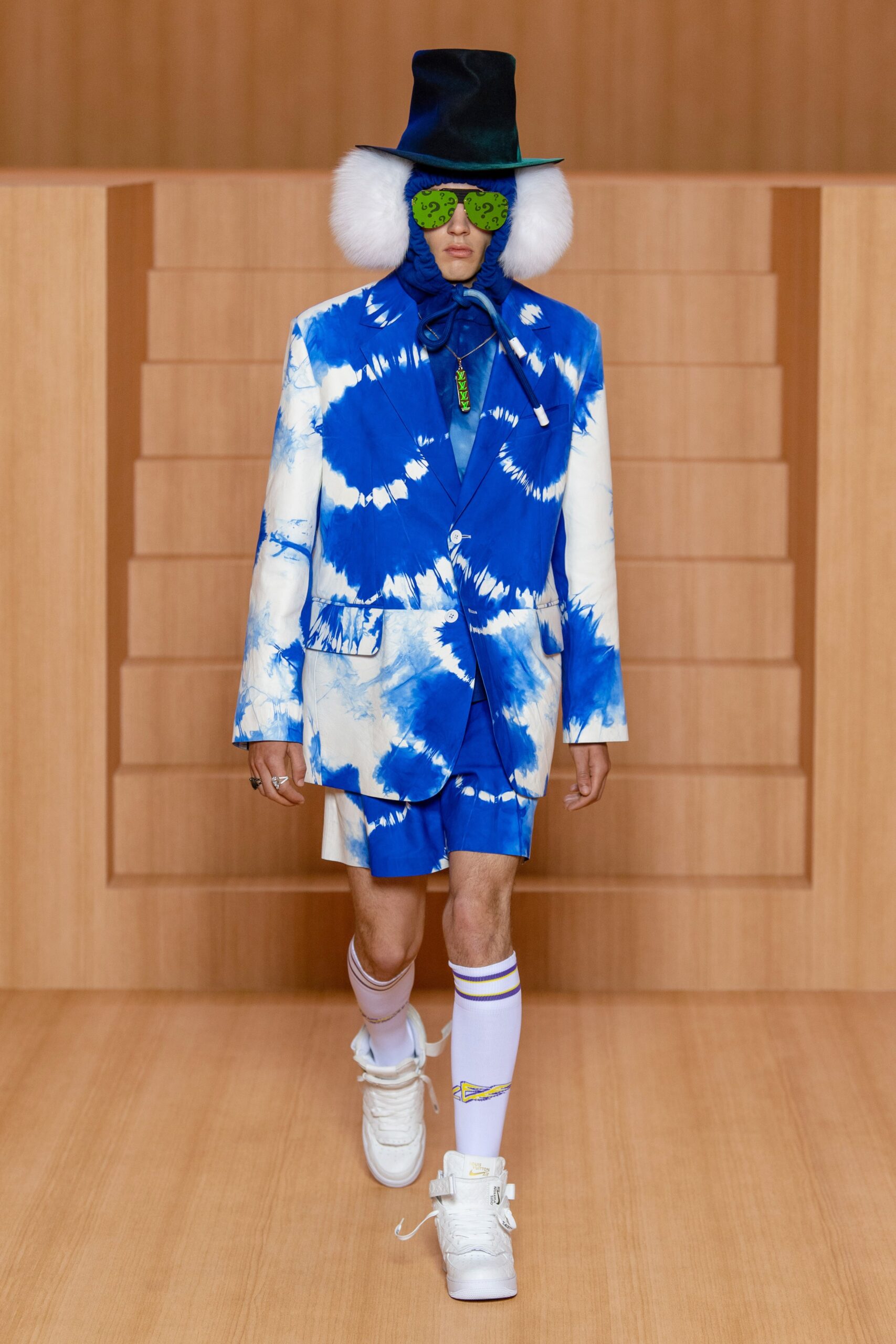 Louis Vuitton S/S 22 Menswear Look 29